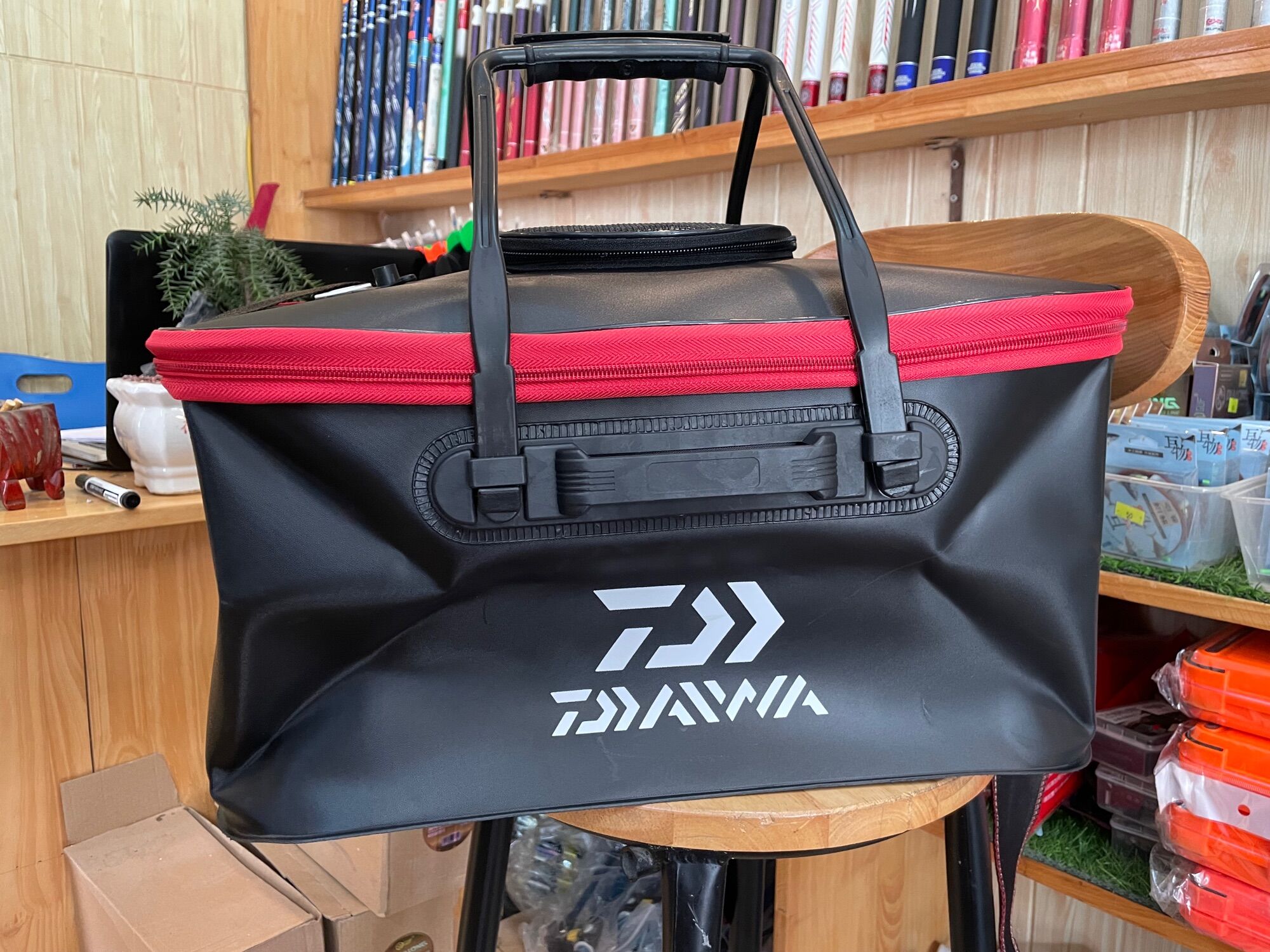Thùng Đựng Cá Cao Su Daiwa 45Cm