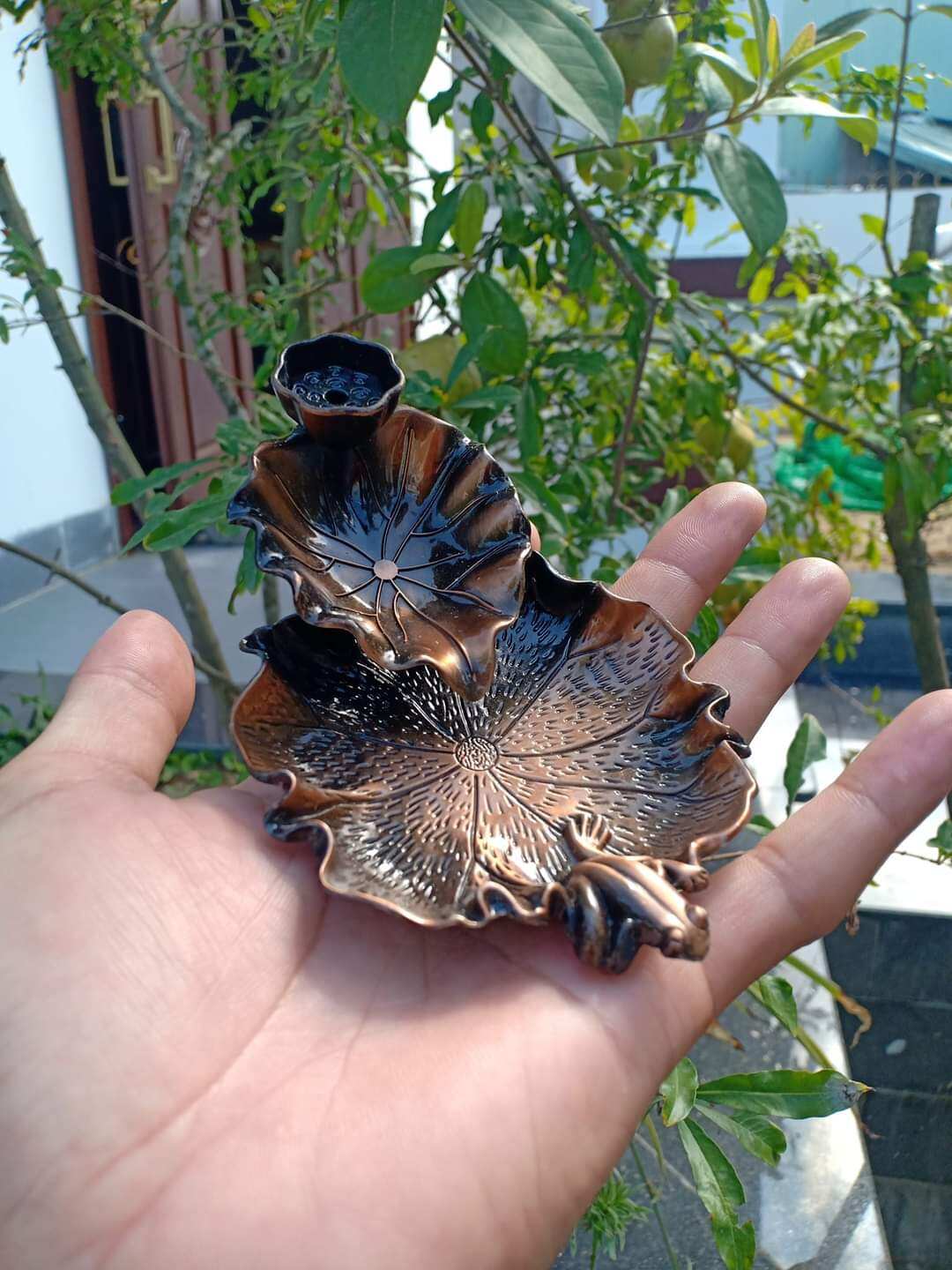 thác sen đốt trầm