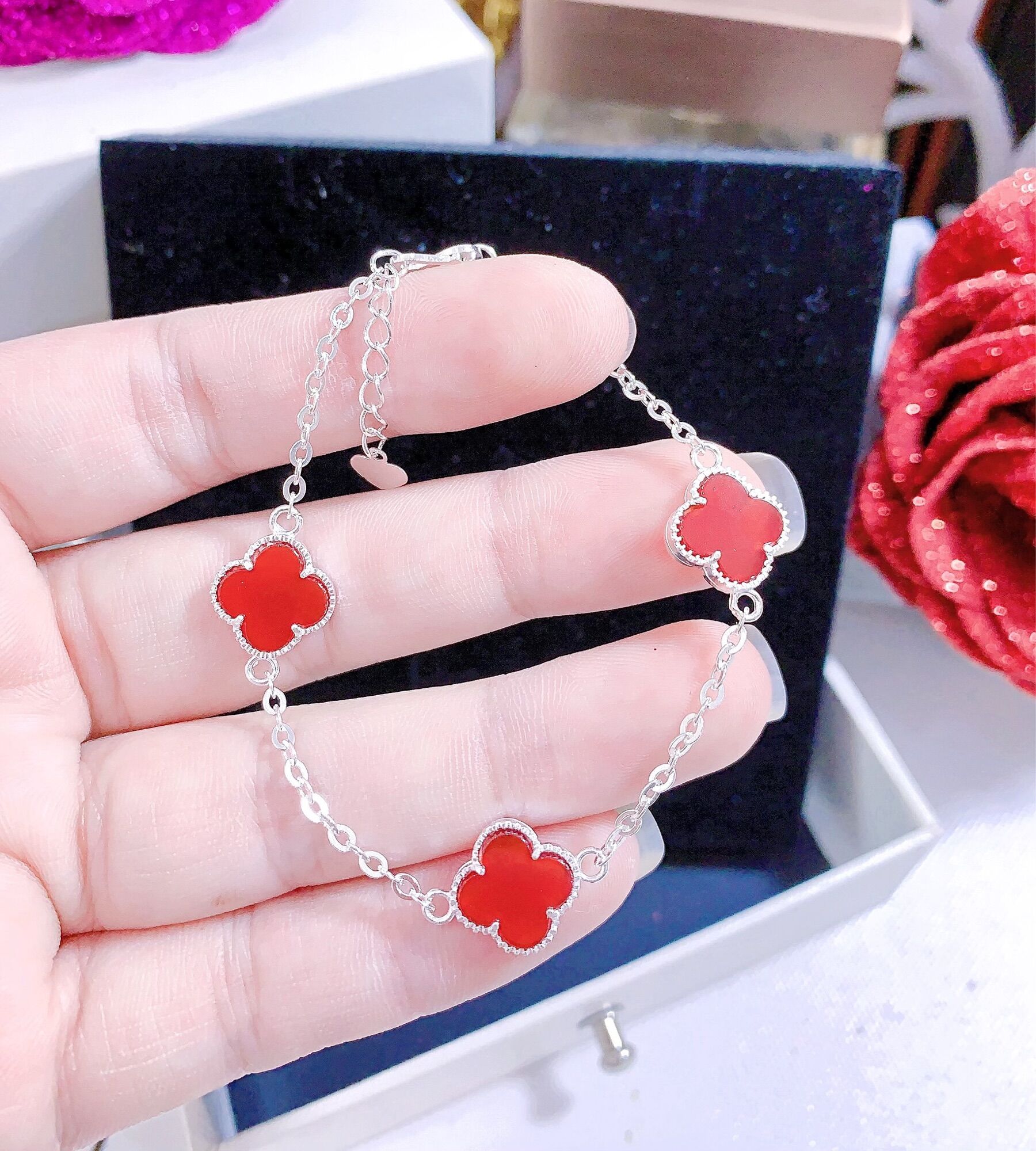 Lắc tay nữ. Lắc bạc cỏ 4 lá may mắn nhiều màu