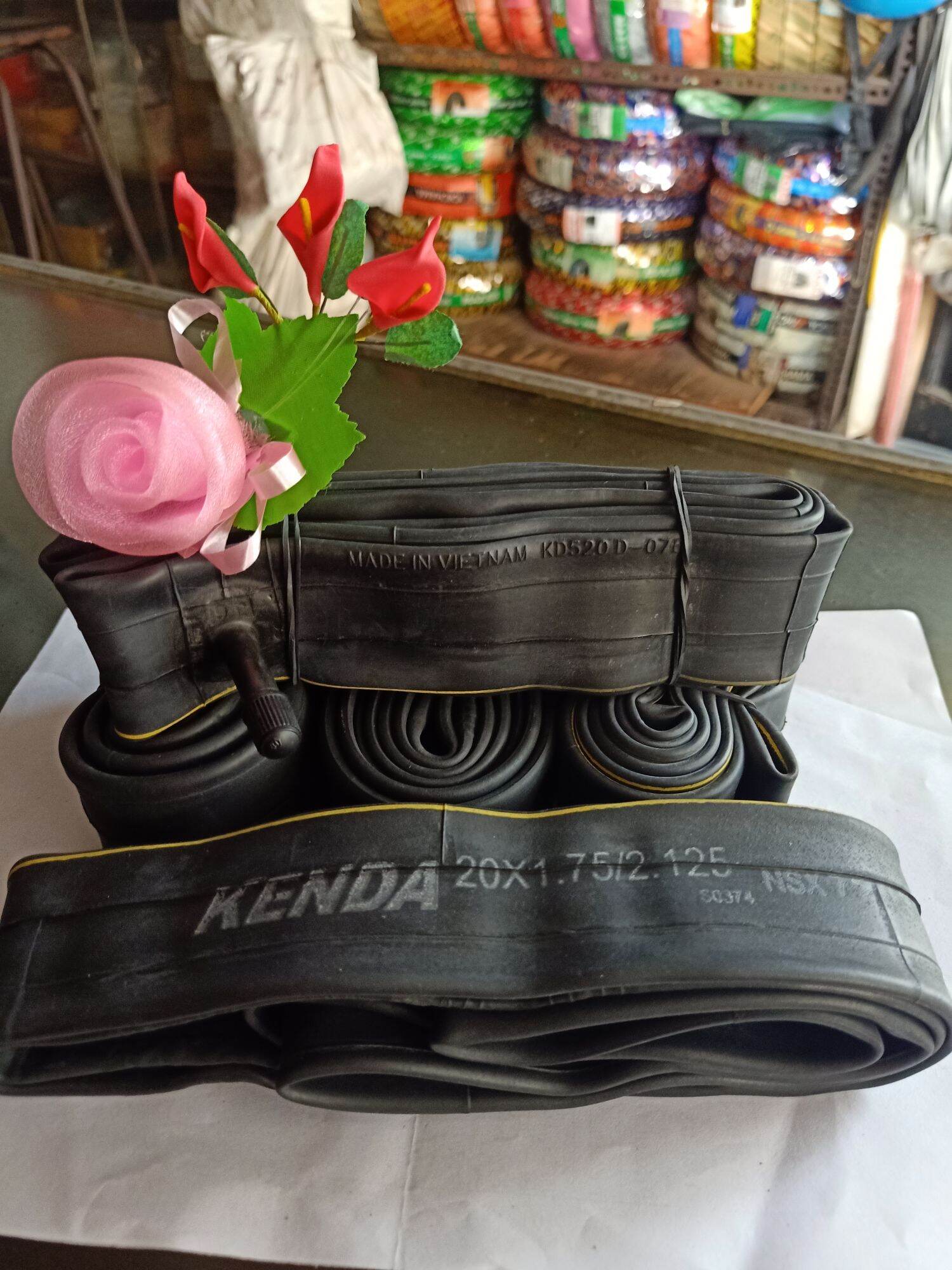 Ruột xe đạp kende. 20*1.75/2.15