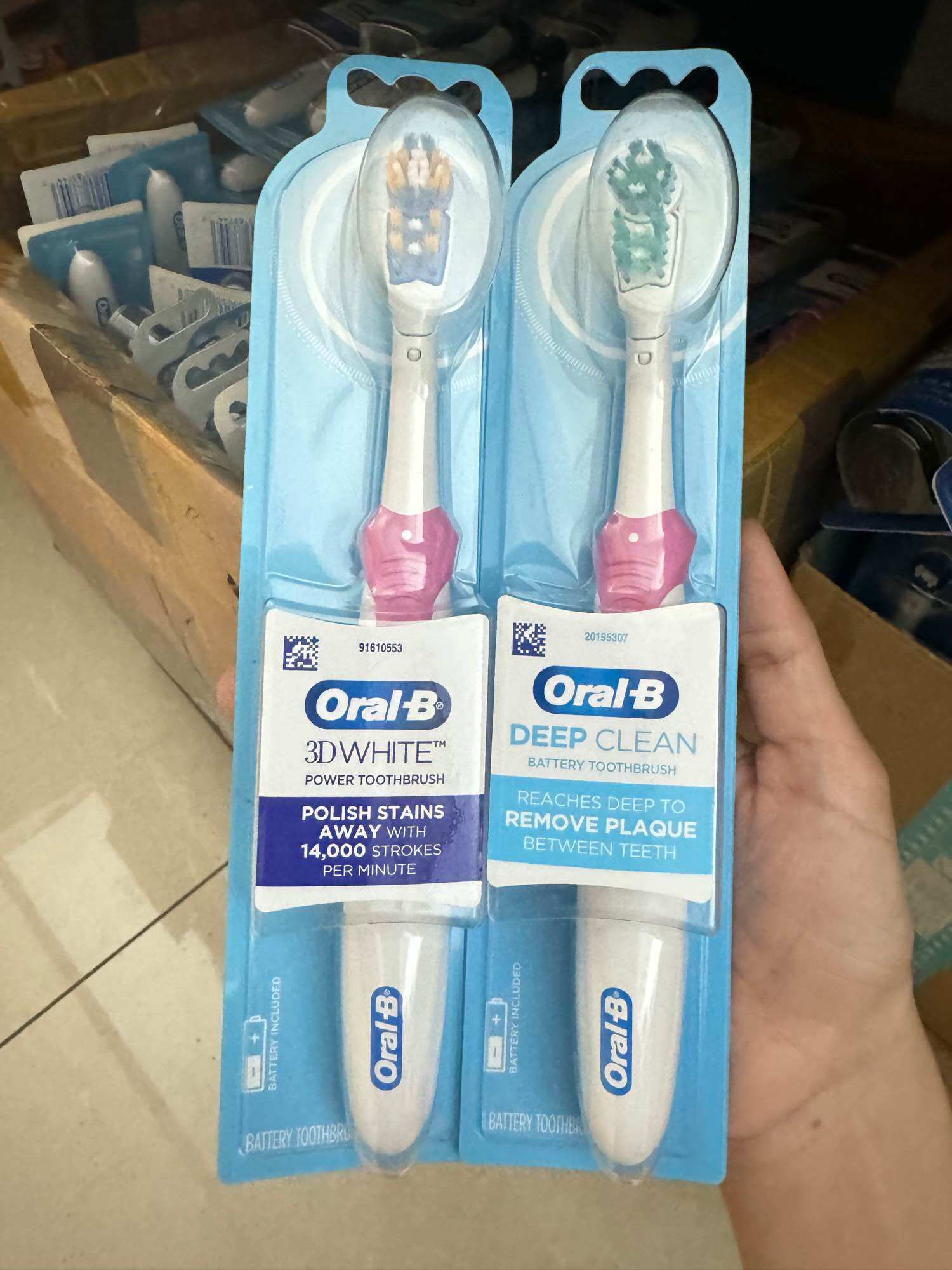 Bàn Chải Đánh Răng Oral B Pin hàng mỹ