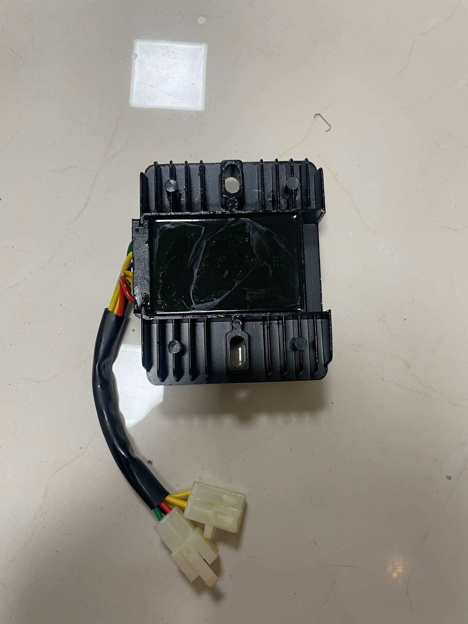 Cục sạc xe ba gác