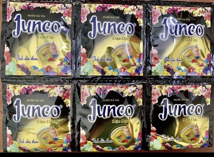 Combo 3 chai nước xả vải đậm đặc Junco 800ml - màu đen