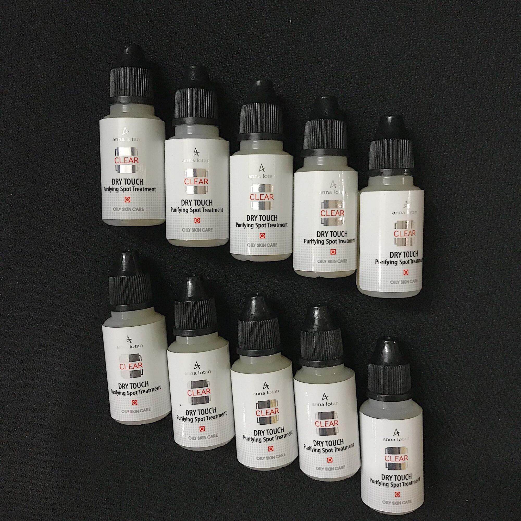 serum chấm mụn analota