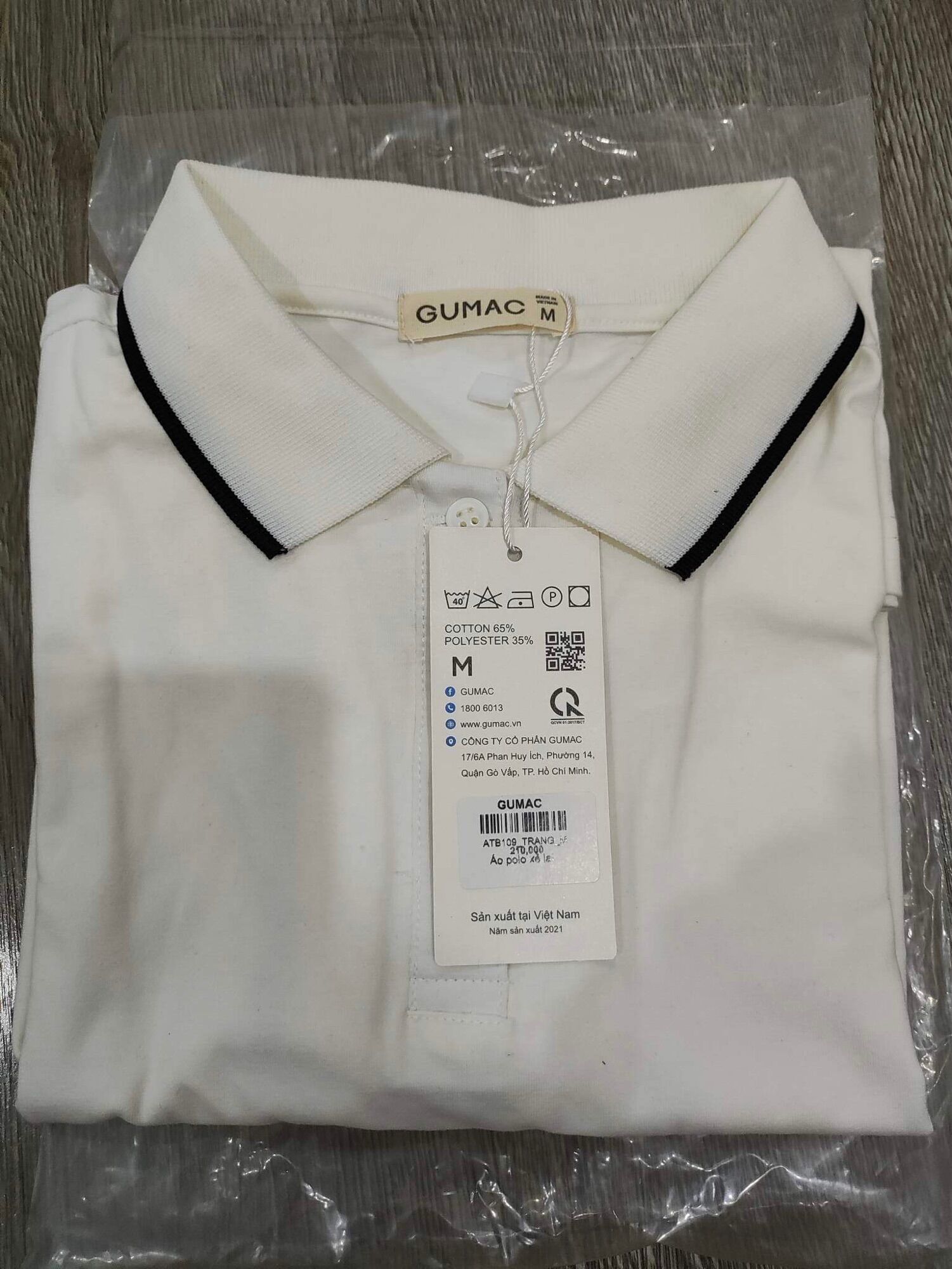Áo thun trắng size M Gumac
