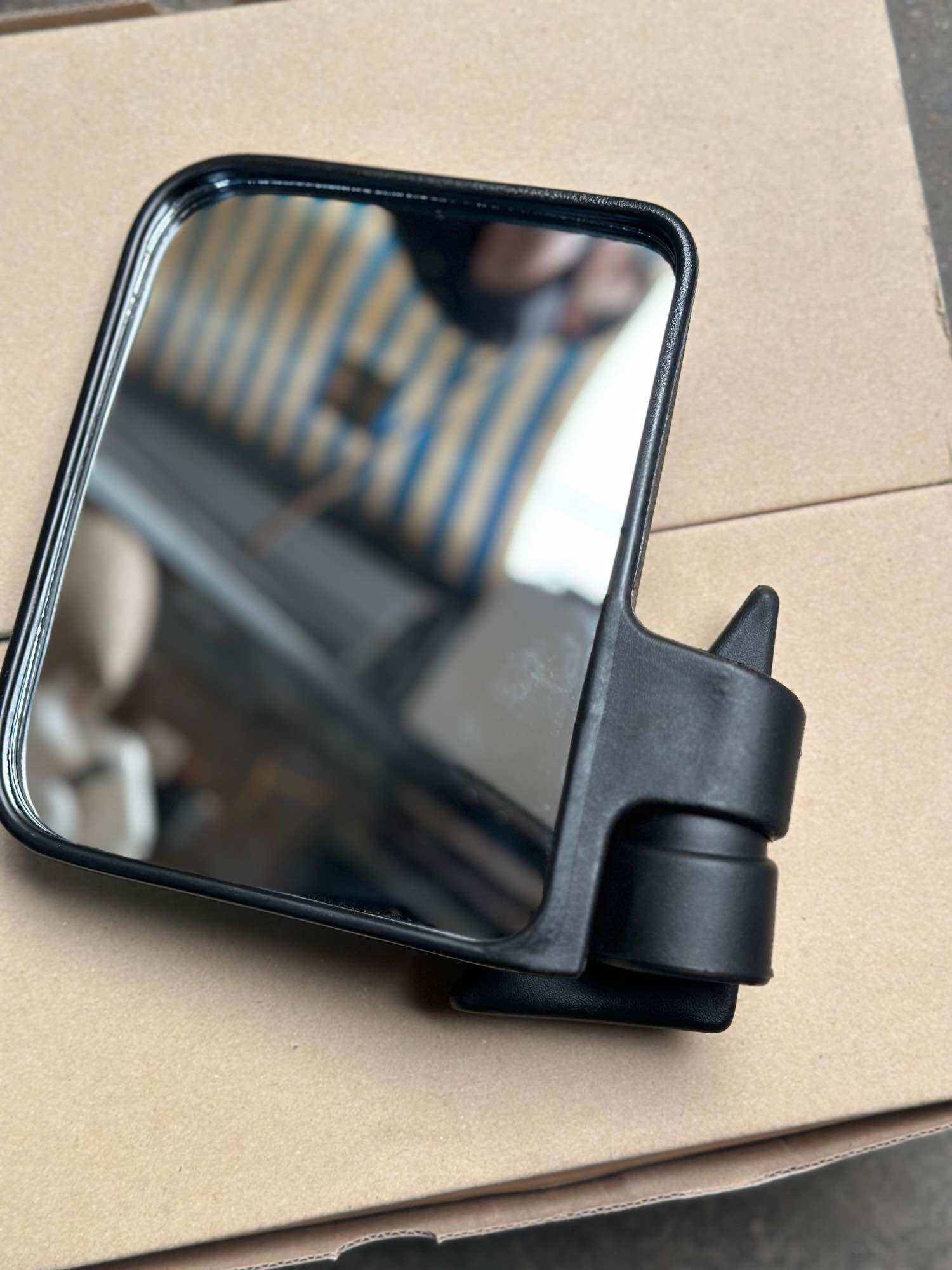 Gương Suzuki carry 5tạ 7chỗ Su cóc + ngang) Giá/1 chiếc