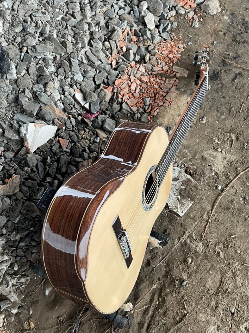 GUITAR CLASSIC GỖ CẨM ẤN ĐỘ VÁT TAY VIP
