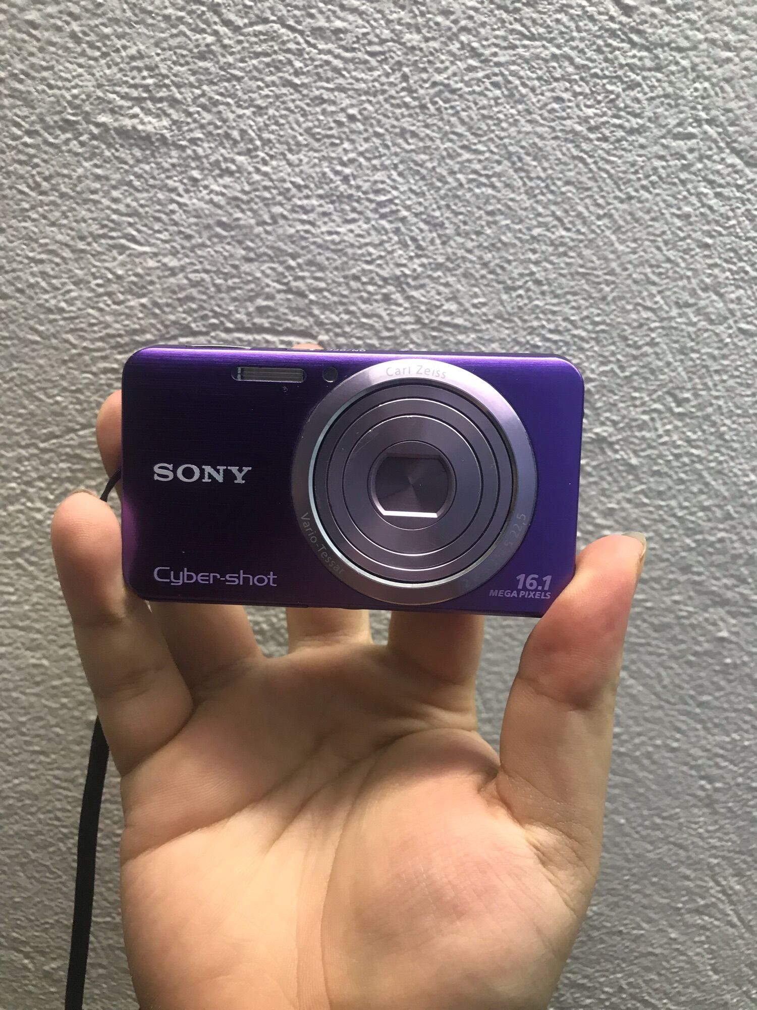 Máy ảnh sony w630
