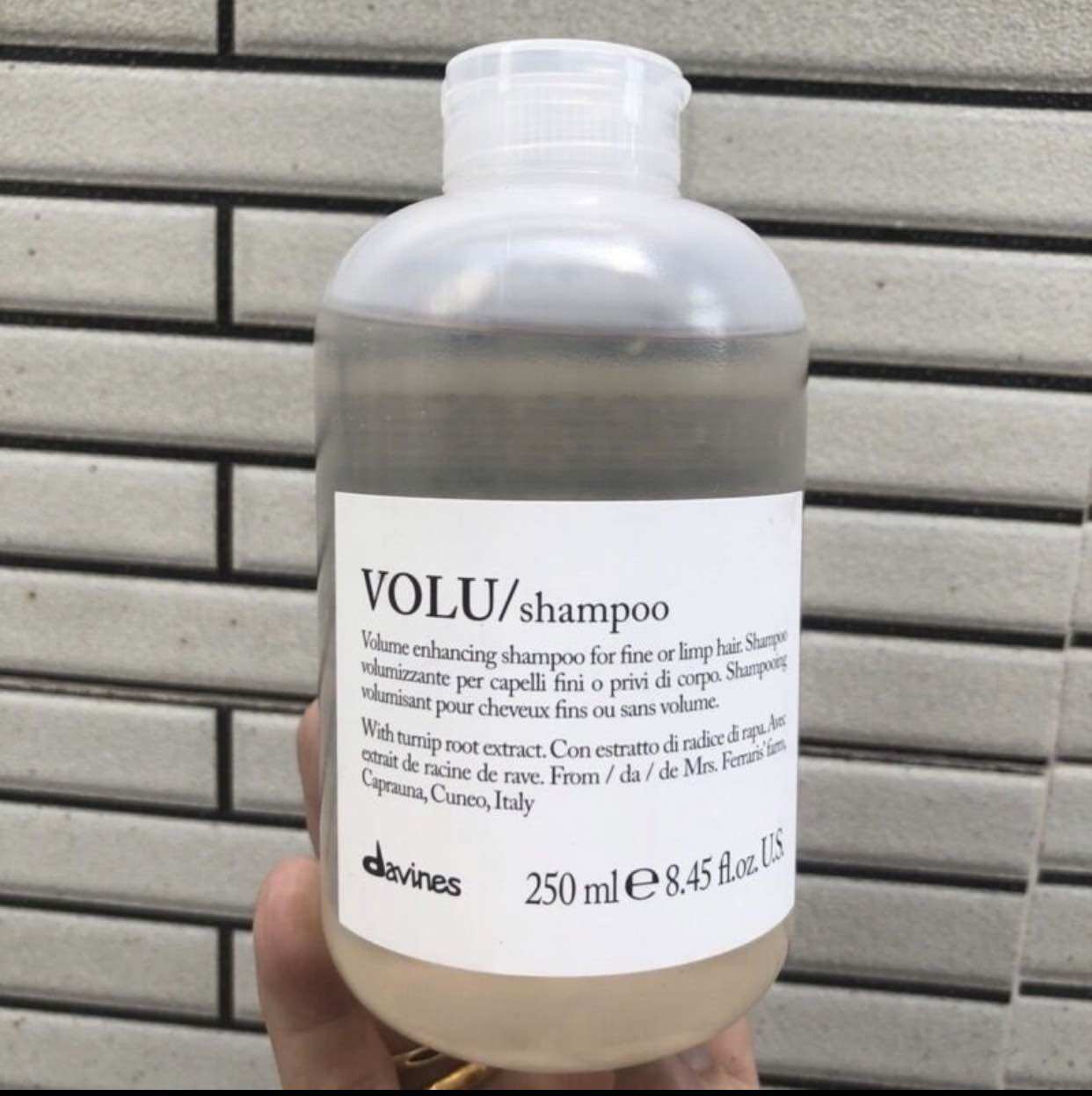 DẦU GỘI TẠO PHỒNG VÀ LÀM SẠCH TÓC VOLU DAVINES SHAMPOO