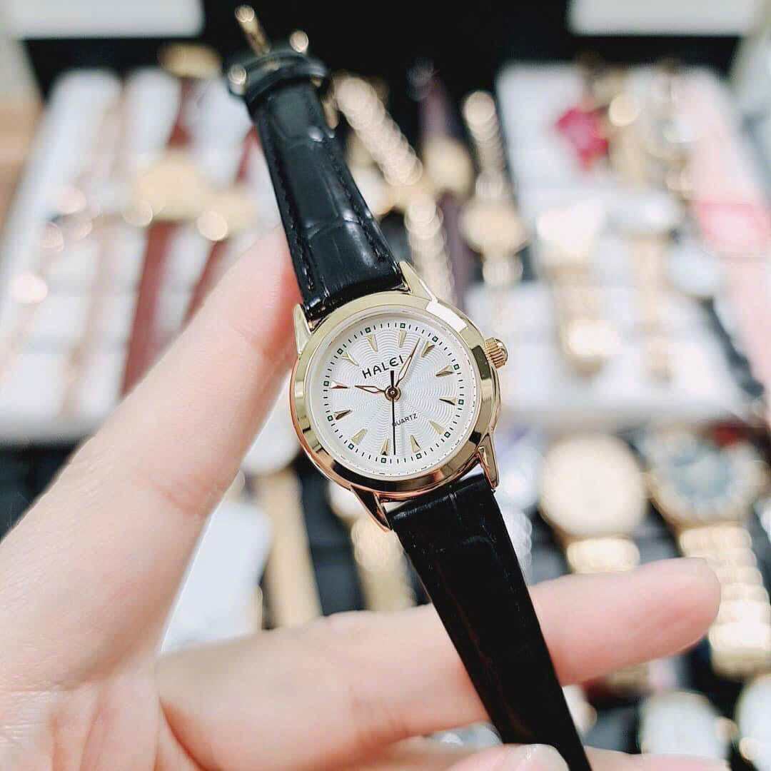 Đồng hồ nữ Halei ah348 dây da vân cao cấp , chống nước tốt , mẫu size mini nhỏ xinh dành cho nàng tay nhỏ bé