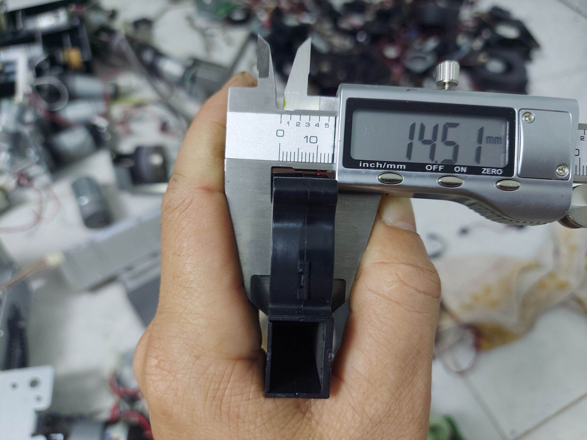 Quạt sò mini cho máy in 3D Nidec 24v tháo máy Nhật.