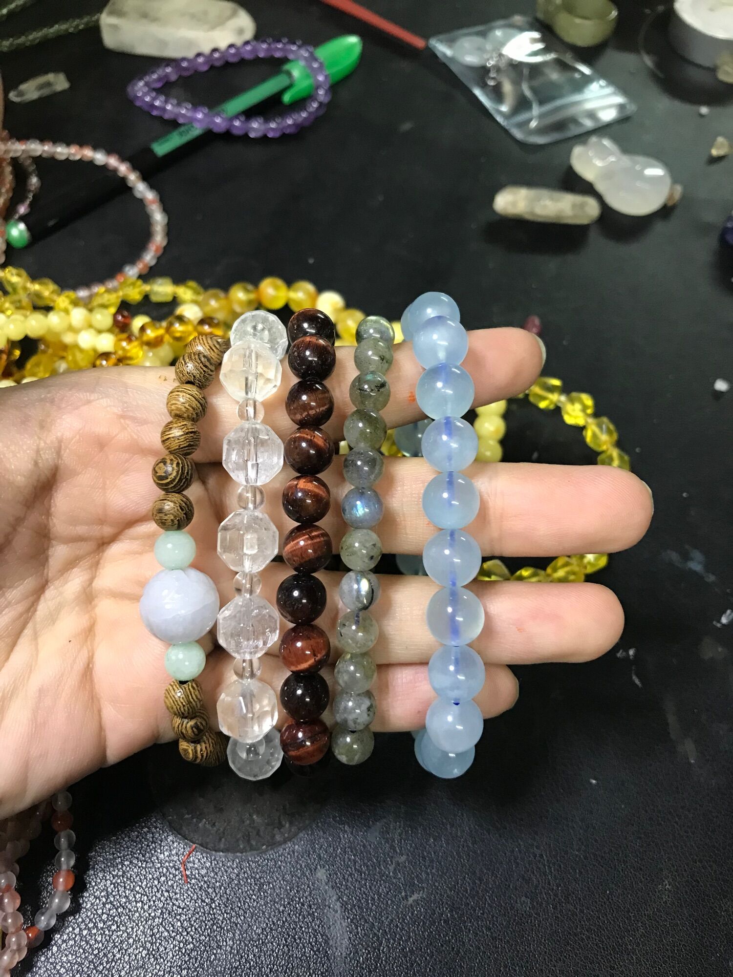 [Dọn kho] Set 5 vòng đá phong thủy may mắn các loại