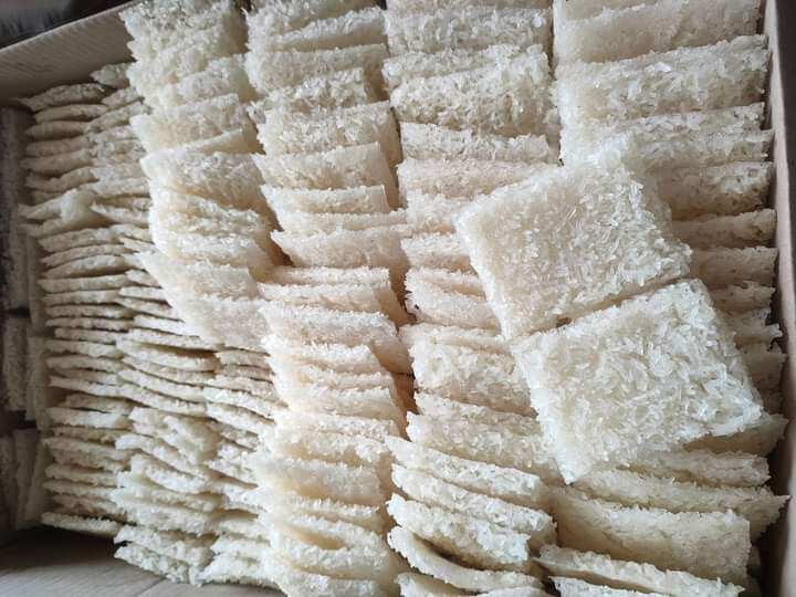 1kg cơm sống chưa chiên 55k