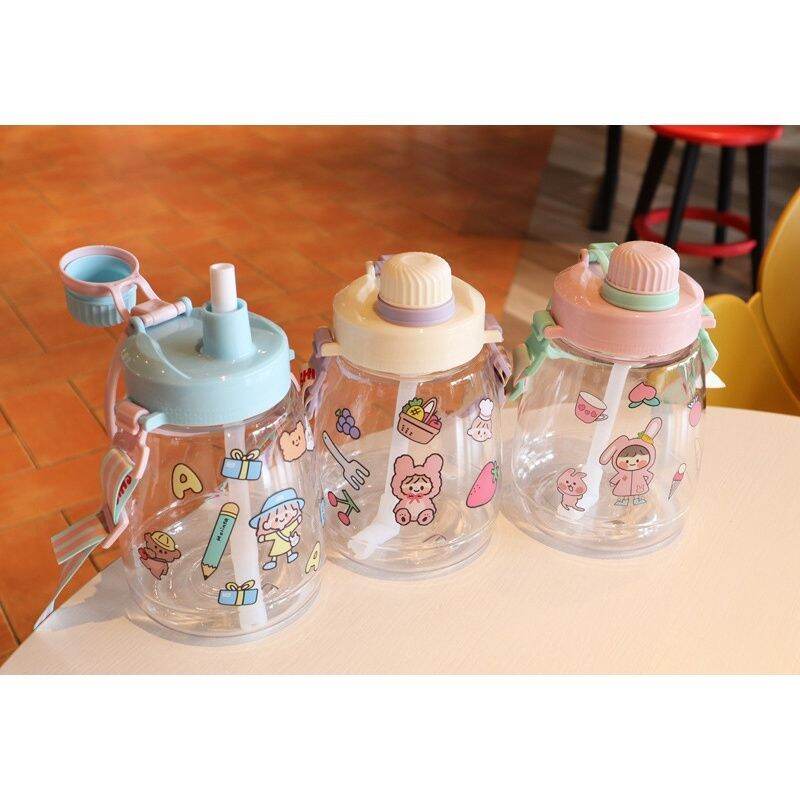 Bình nước 1 lít. bình nước cute 1000ml có tặng kèm stiker. bình nước đáng yêu cho bé

bình nước 1 lít. bình nước cute 1000ml có tặng kèm stiker. bình nước đáng yêu cho bé. bình nước cao cấp. bình nước có quai xách tiện lợi. bình nước