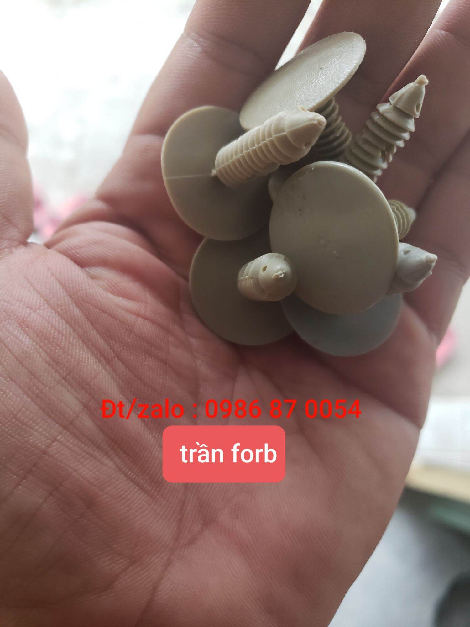 100 chốt nút nhựa trần ô tô ford