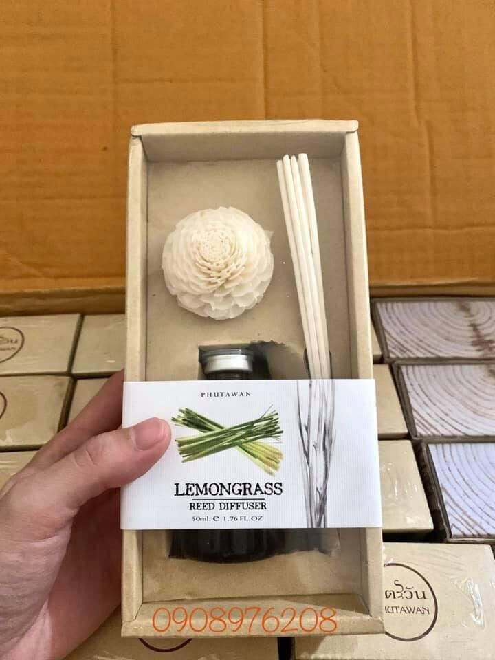 Tinh dầu que gỗ thơm phòng Phutawan hương Sả Lemongrass Thái Lan
