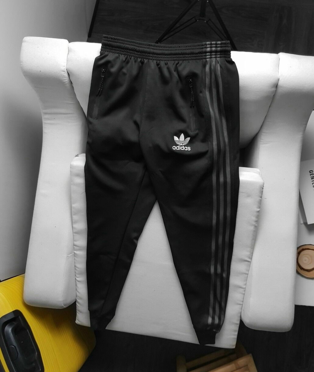 Quần Jogger Adidas chất Polyester dày dặn chất đẹp chuẩn VNXK