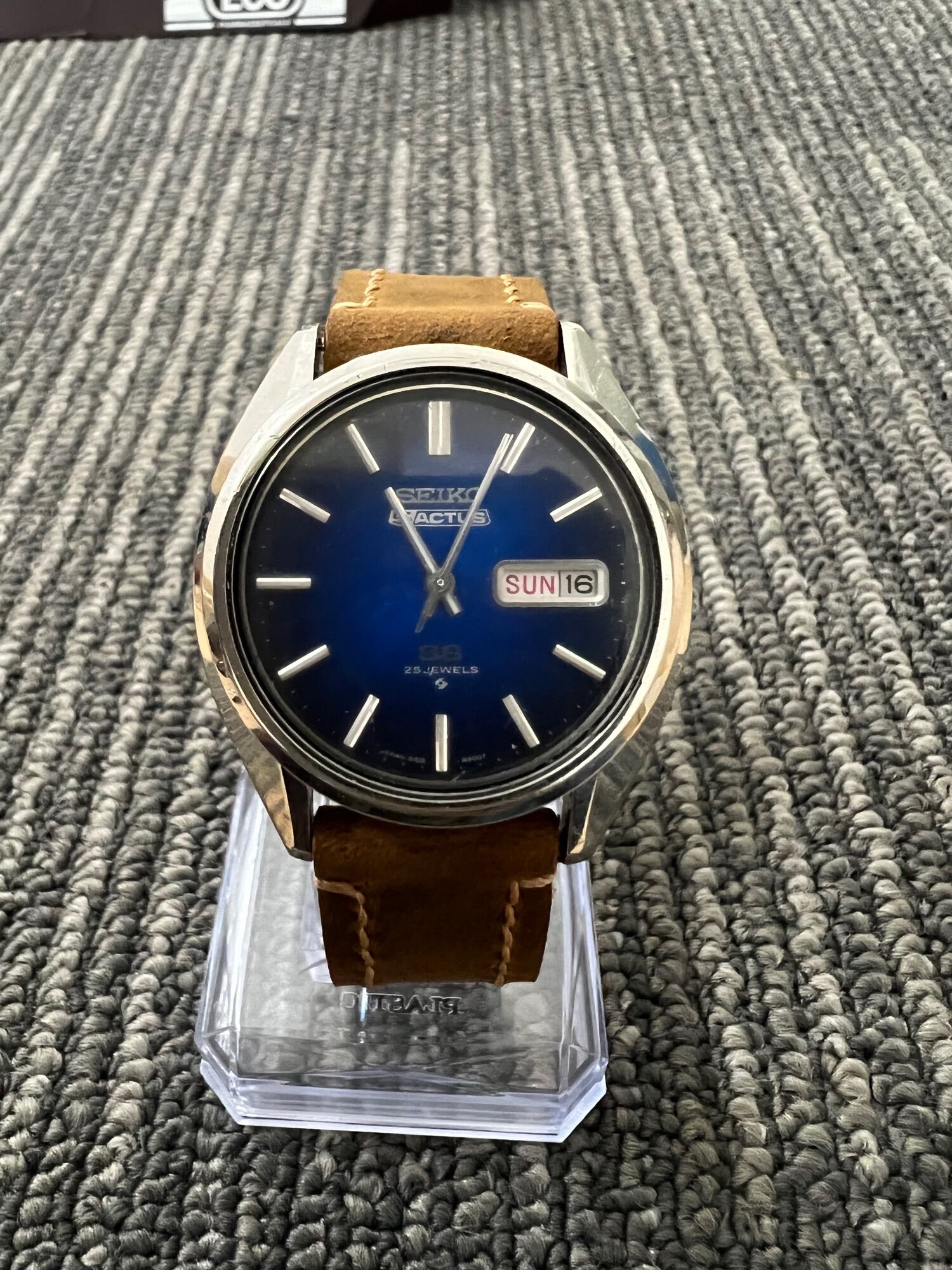 Đồng hồ Seiko 5Actus Vintage size 38mm, đã qua sử dụng kính trầy theo năm tháng, đã lên dây da, 25jewel.Hàng nội địa chính hãng Nhật.
