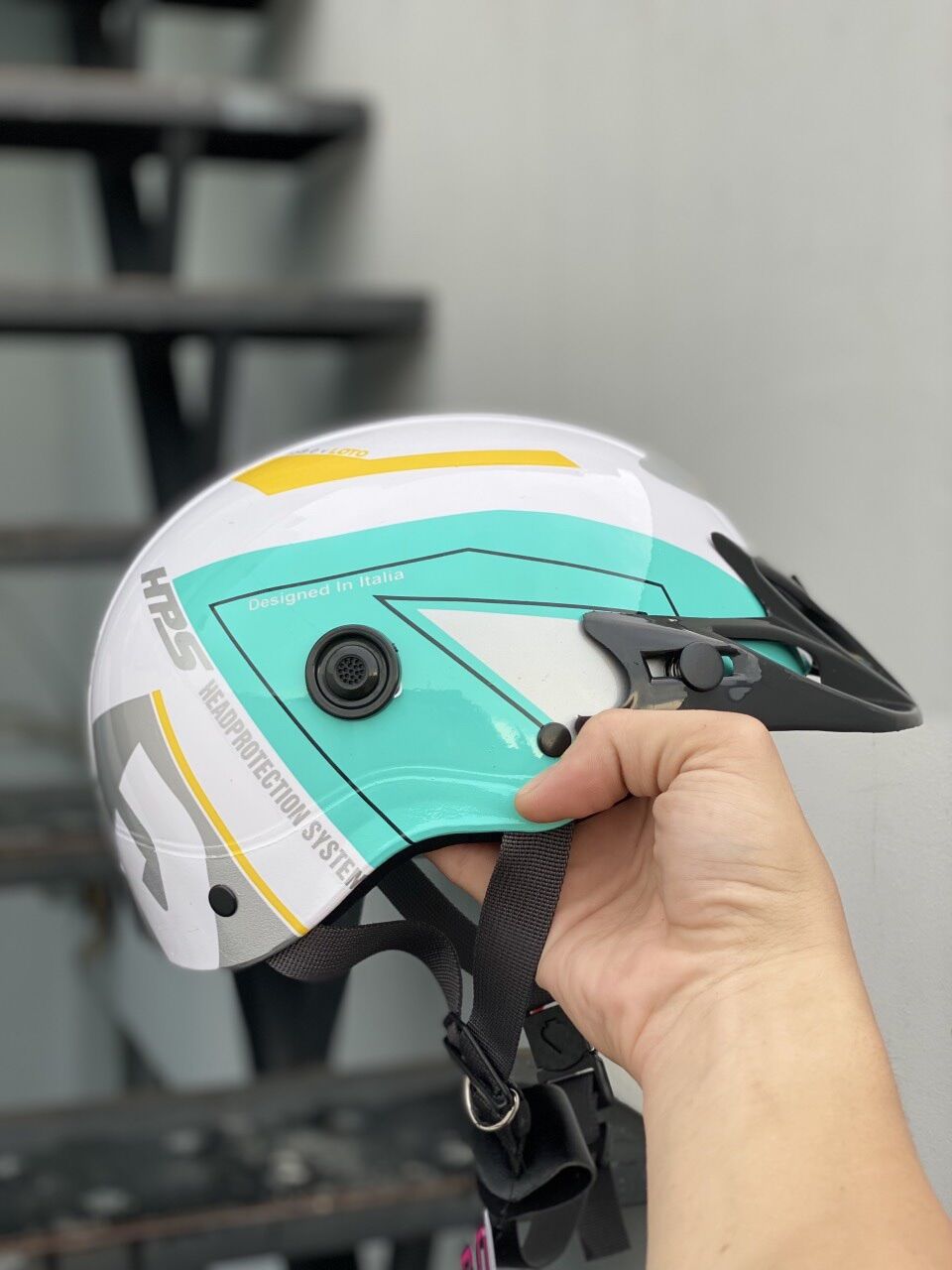 Nón bảo hiểm sơn givi ( hình+ video shop chụp)