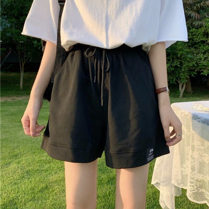 Quần đùi lô gô gấu