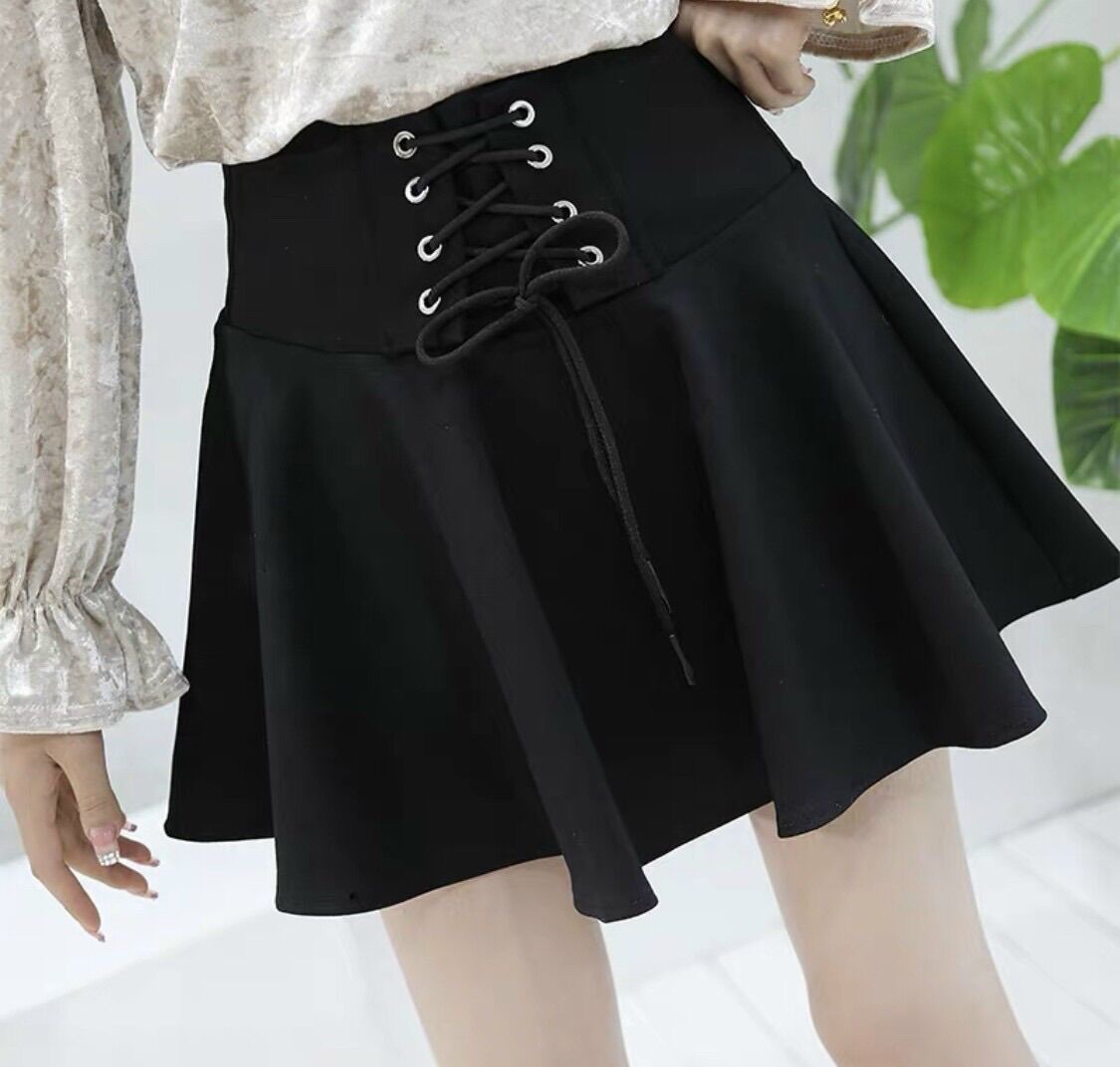 CHÂN VÁY ĐAN DÂY TRƯỚC. VÔ CÙNG XINH XẮN. FROM 50KG TRỞ LẠI.