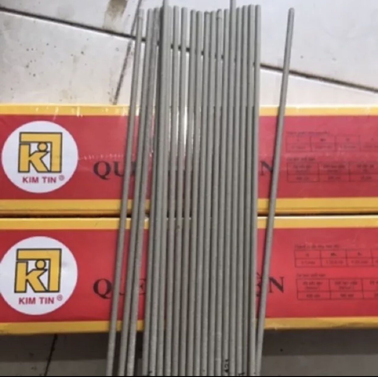 Que hàn sắt kim tín 2.5 ly - 3.2 ly