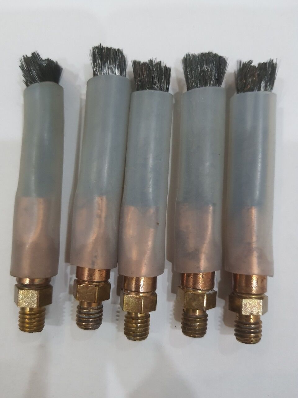 Chổi Tẩy máy điện hoá mối hàn inox phi 8- 6 sét 1cái giá 60k