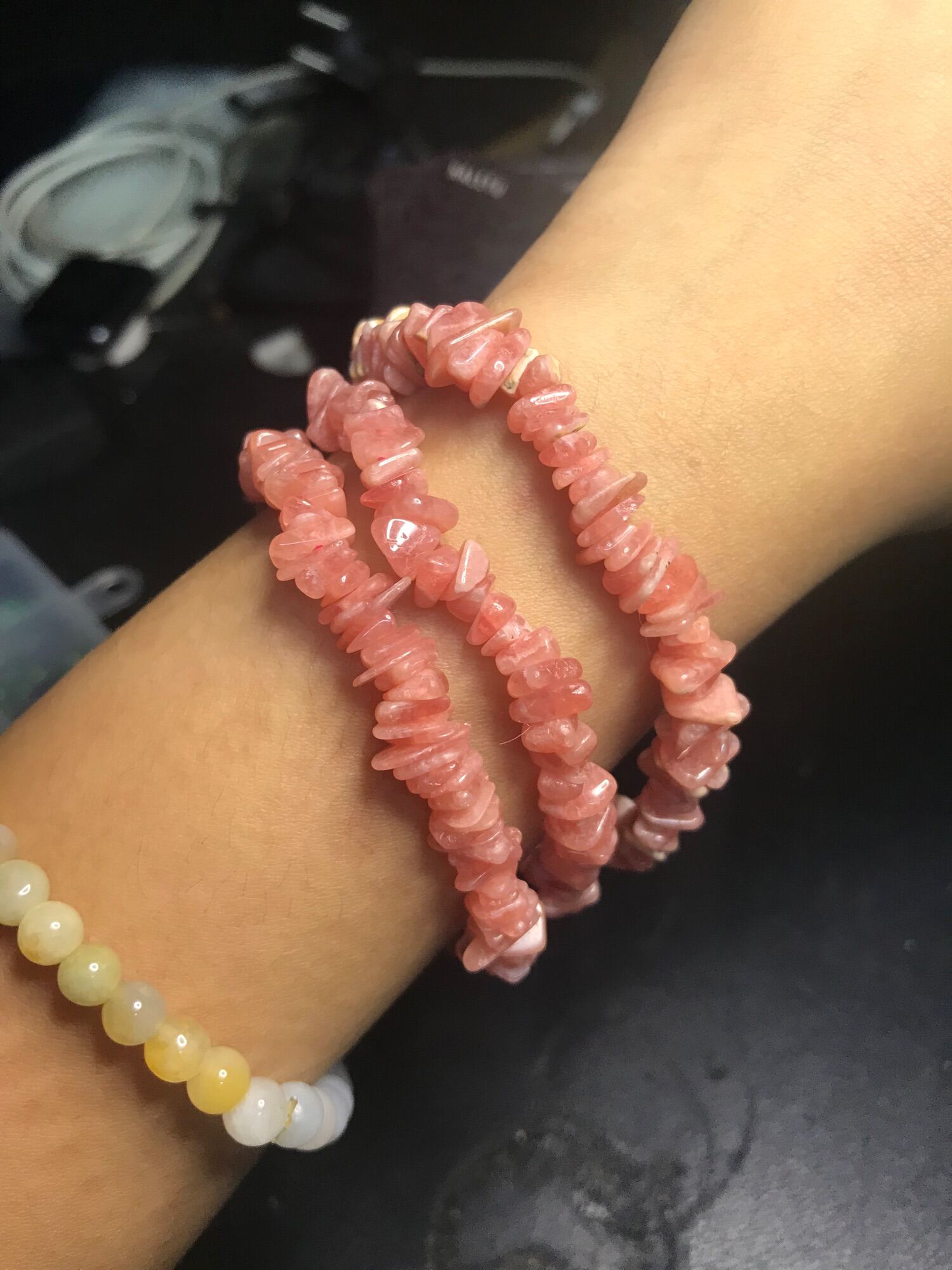 Vòng đá  Rodochrosite- đá đào hoa hạt dạng thô, chất đá đẹp