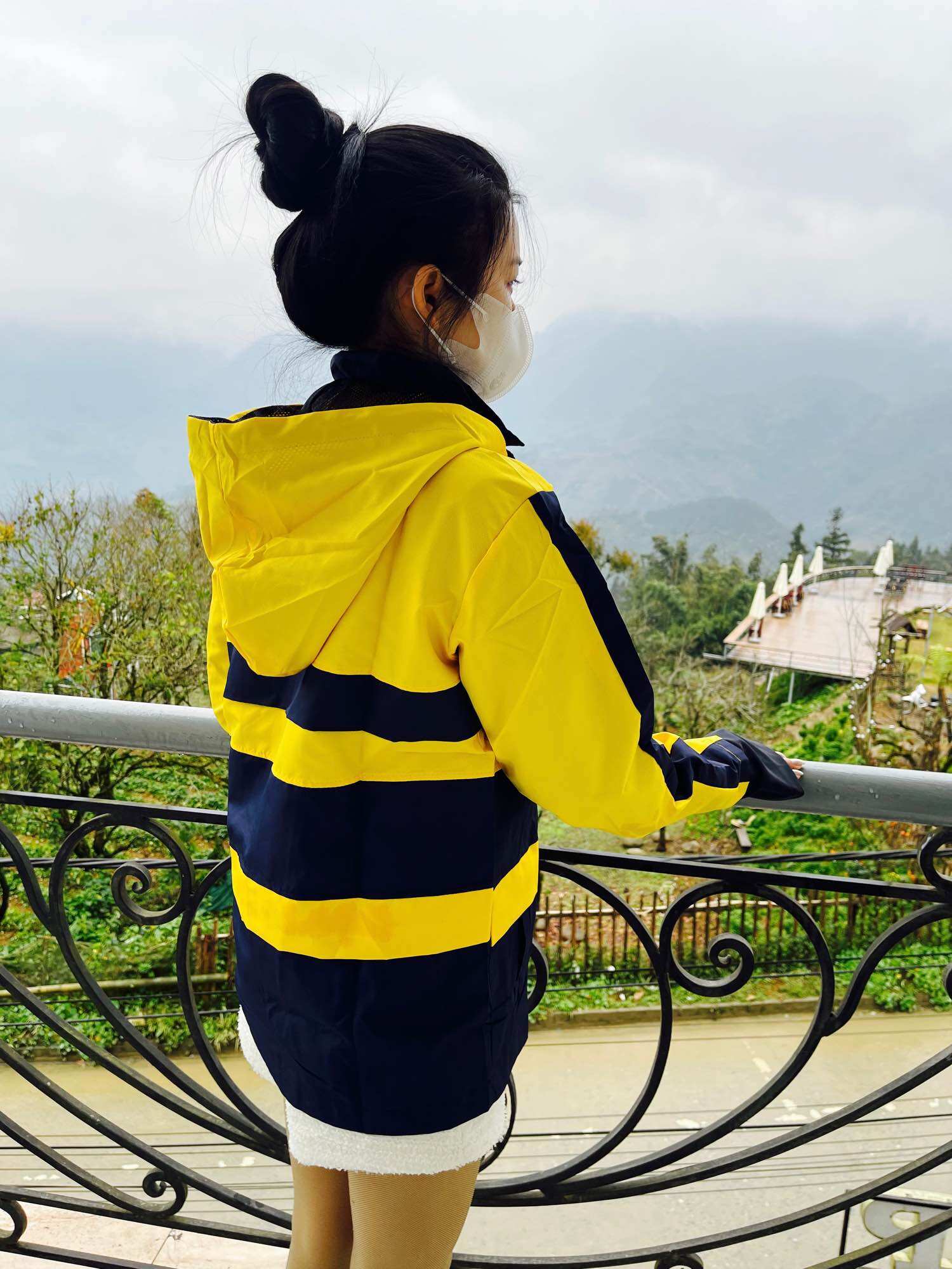 Áo Khoác Mẫu Cũ Be 2 Lớp Siêu Đẹp