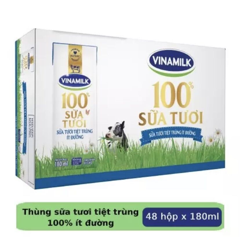 Thùng sữa tiệt trùng Vinamilk 100% ít đường hộp 180ml