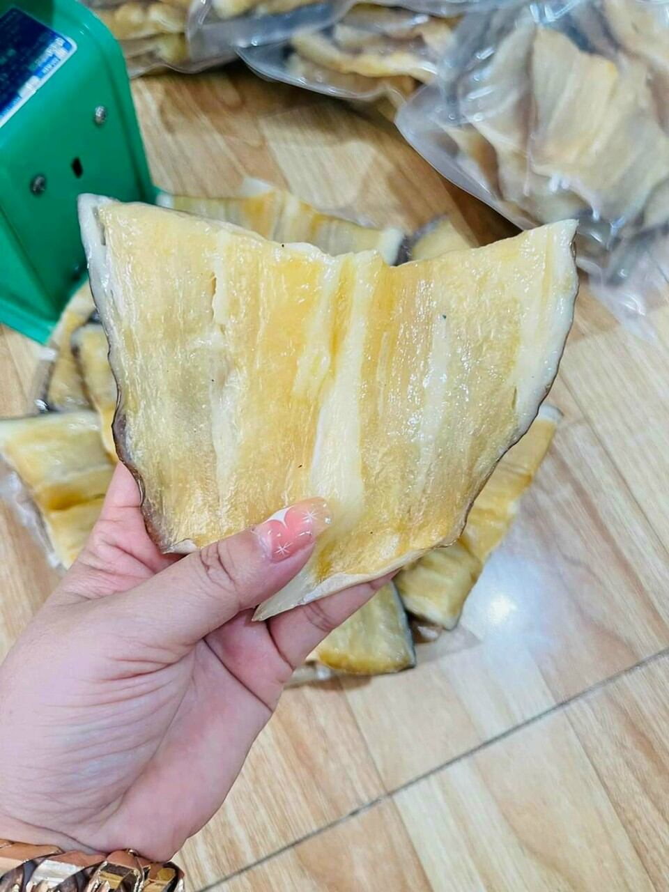 Khô đuôi cá dứa 1kg