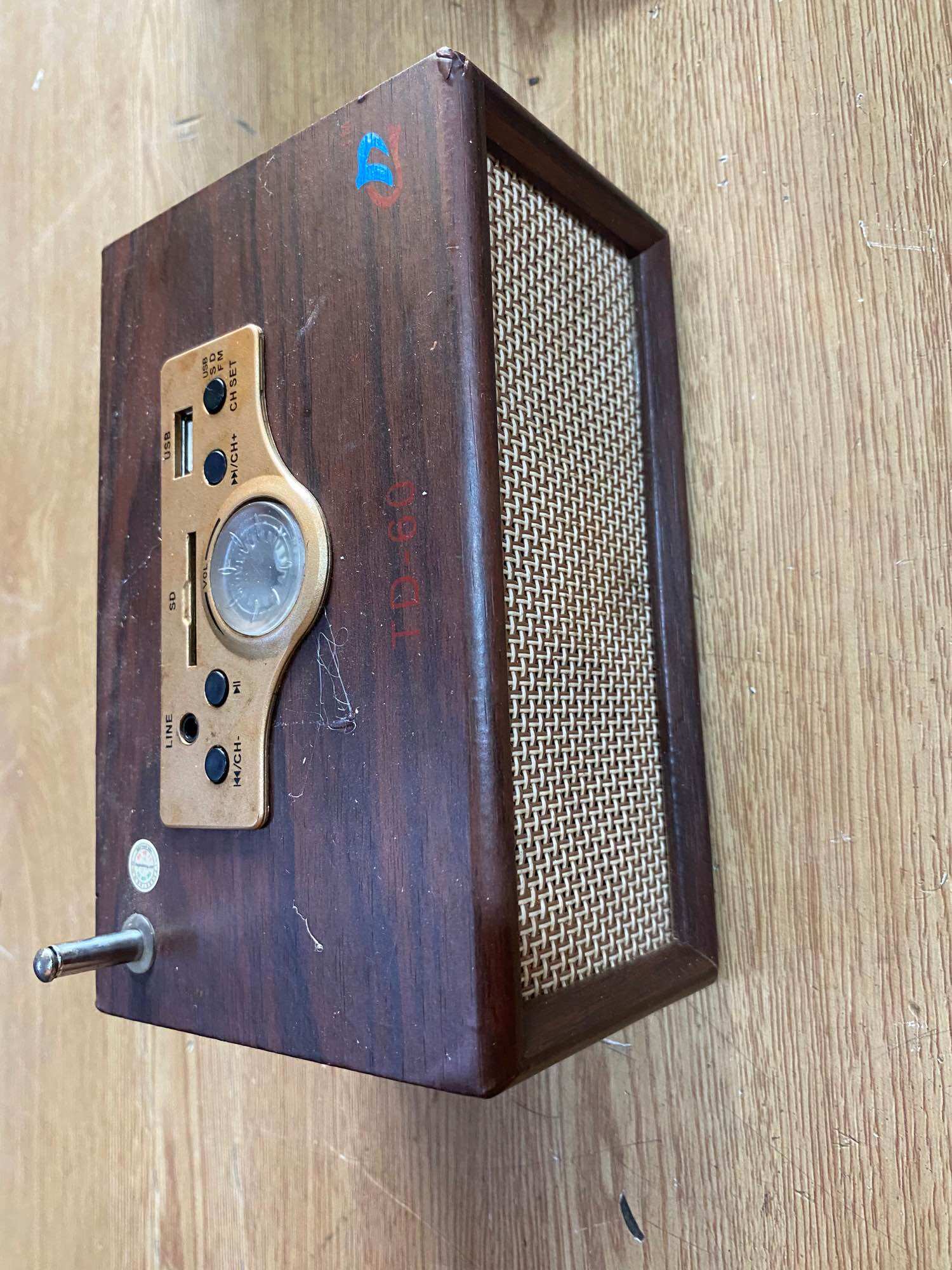 Loa mini , loa Bluetooth, loa xách tay, loa di động