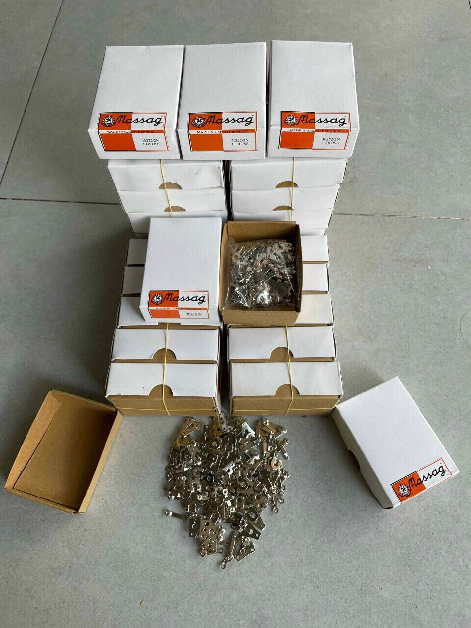 Combo 10 cái móc quần tây inox cao cấp của Séc