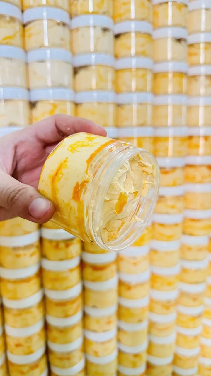   BEST SELLER  KEM BODY CỐT Ủ THÁI RỈ DẦU VÀNG. CỐT THÁI PHÔI KEM MẶT THÁI XƯA. TẨY TRẮNG NHANH CỰC MẠNH. DÀNH CHO DA NGĂM ĐEN CHAI LỲ KHỬ THÂM DA VÀNG 