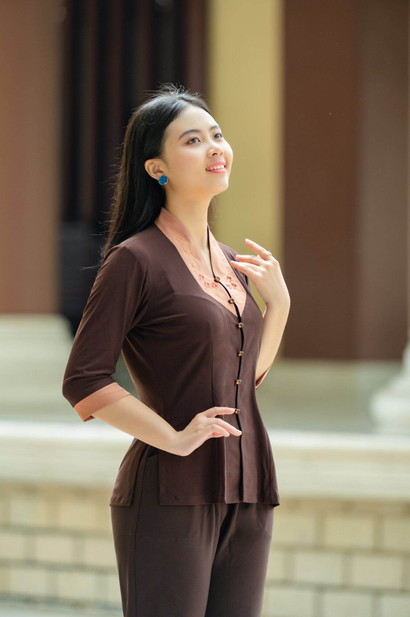 Đồ lam đi chùa mẫu nữ thêu vành cổ vải thun loại 1