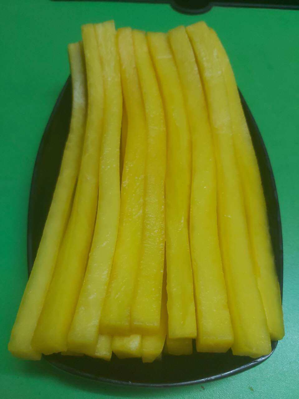 Củ cải muối vàng cắt lát dạng thanh ( 500gr không bao gồm nước ngâm)