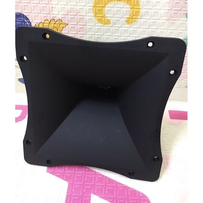 Họng kèn vuông 23cmx23cm.Giá 2 Chiếc.