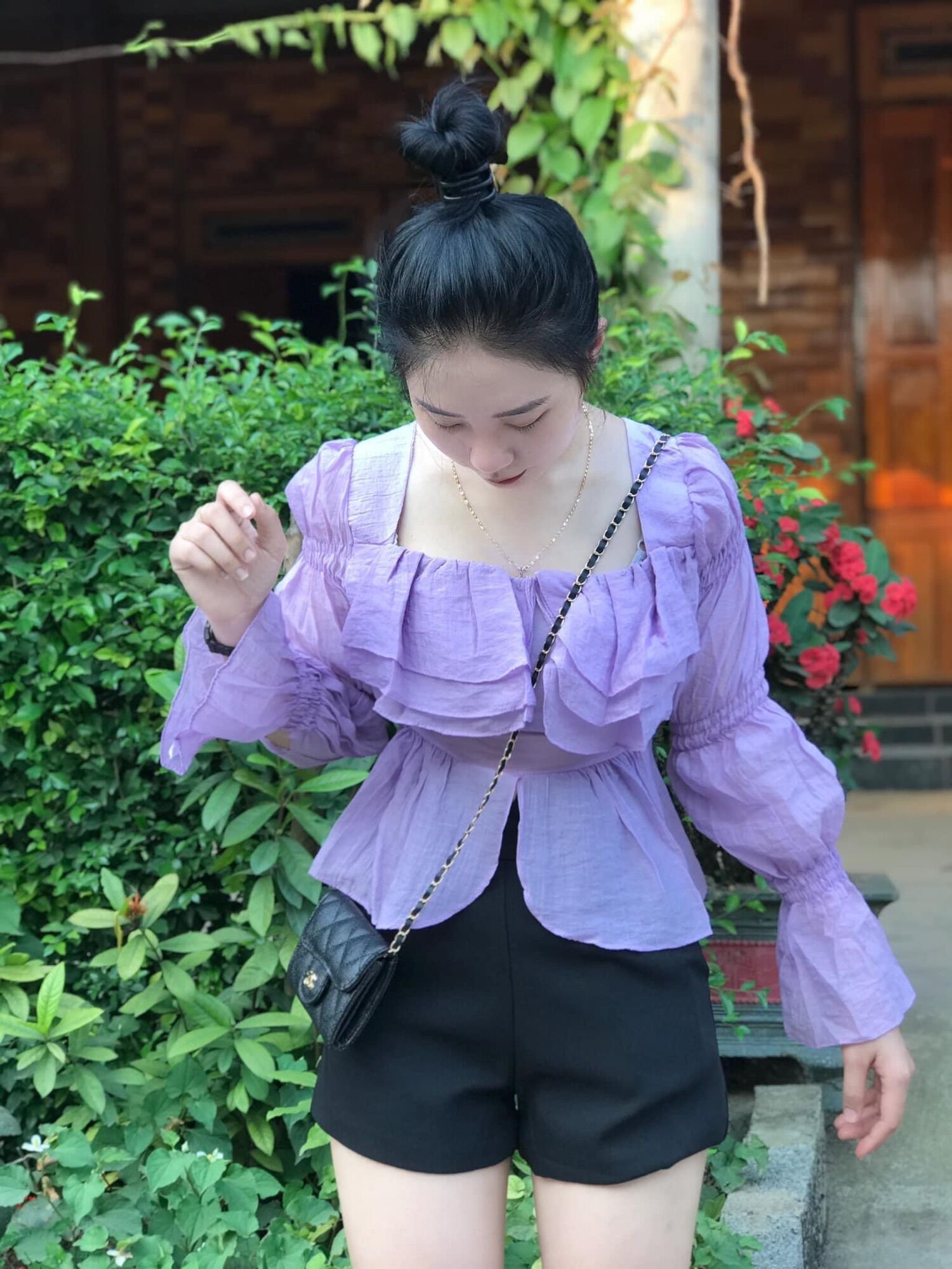 Áo kiểu voan bèo ngực tầng