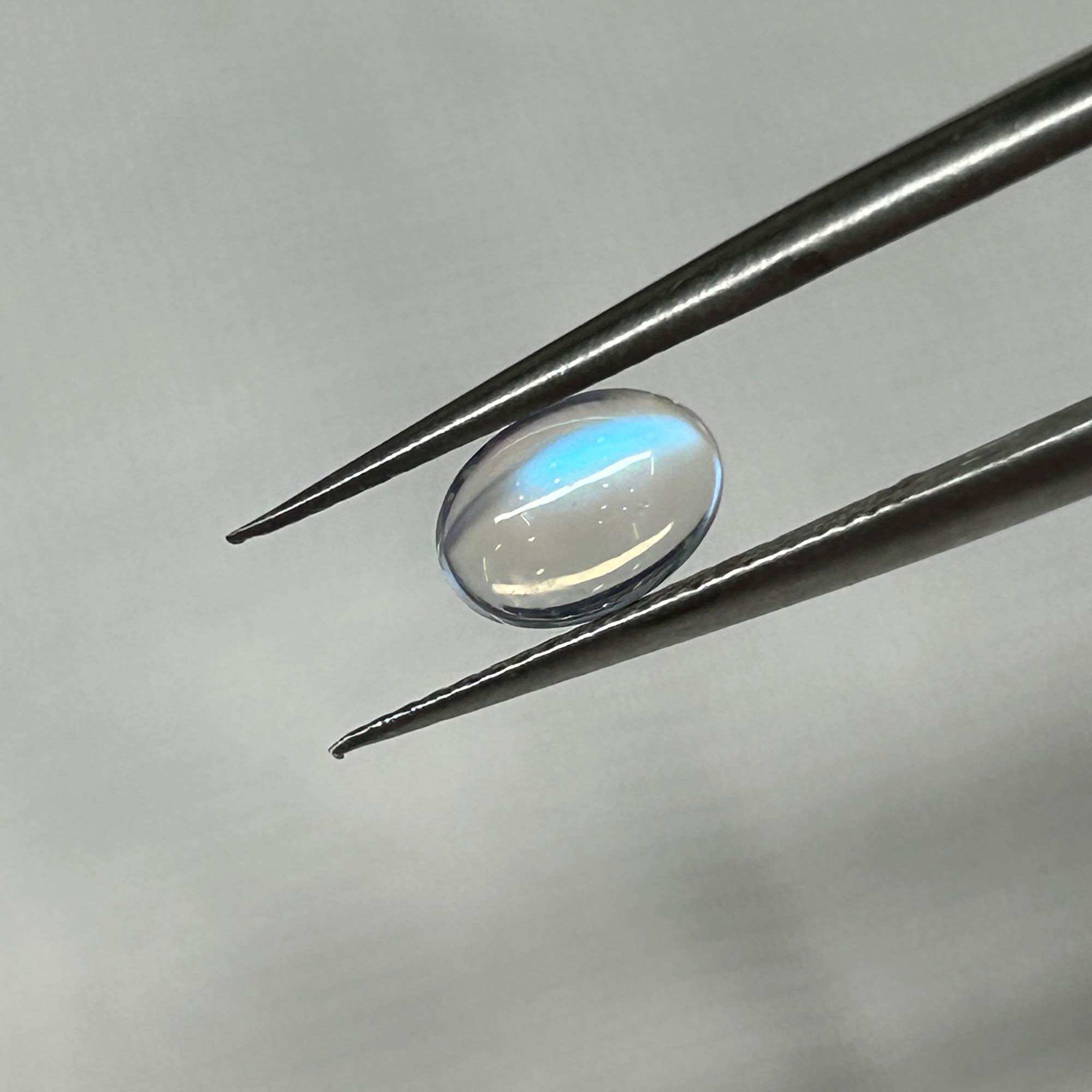 70Moon- ĐÁ MOON ÁNH XANH THIÊN NHIÊN KHÔNG XỬ LÝ ( thông số trong ảnh chụp) 0.7 Carat