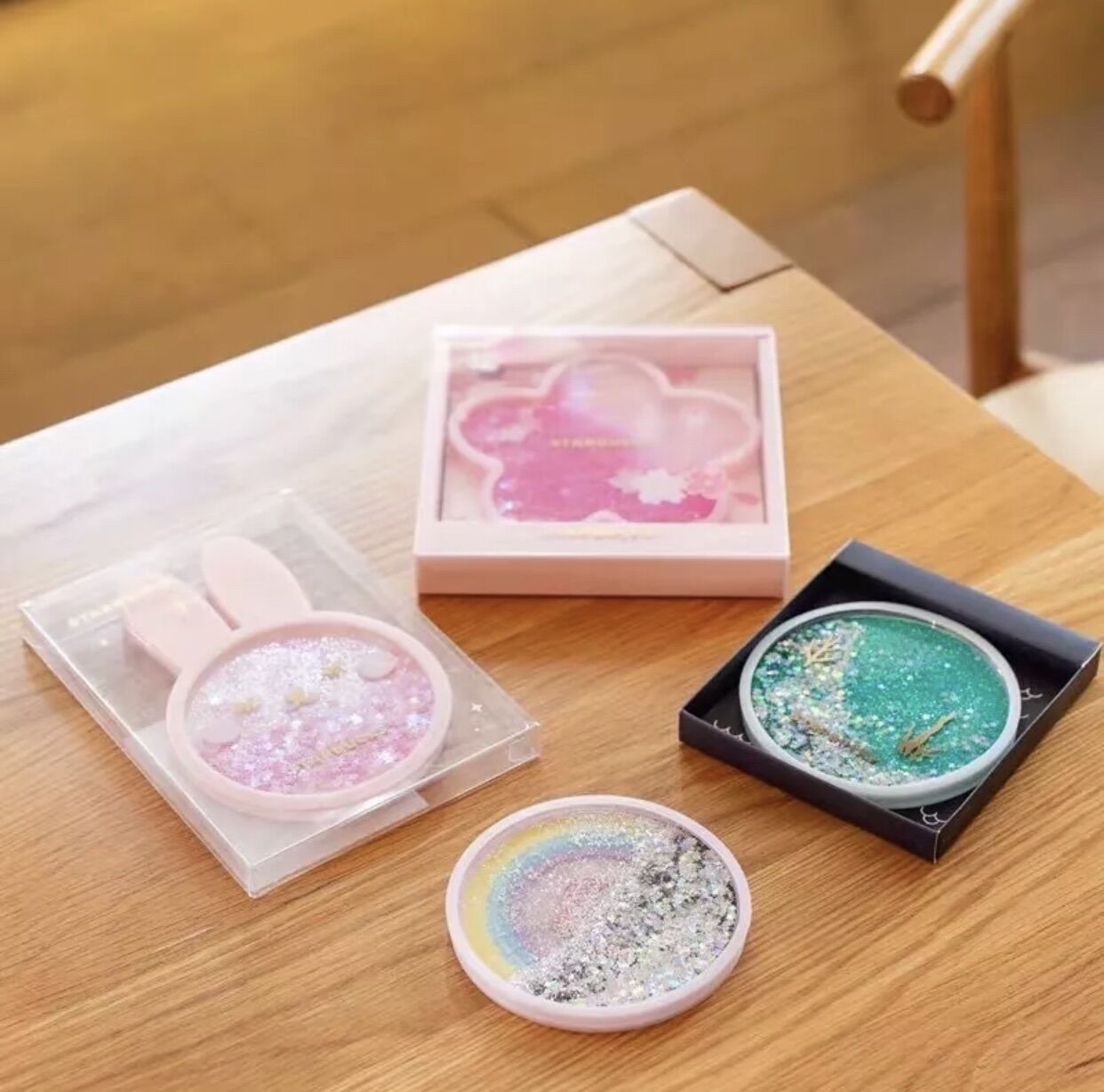 Đế lót ly Starbucks nhiều mẫu