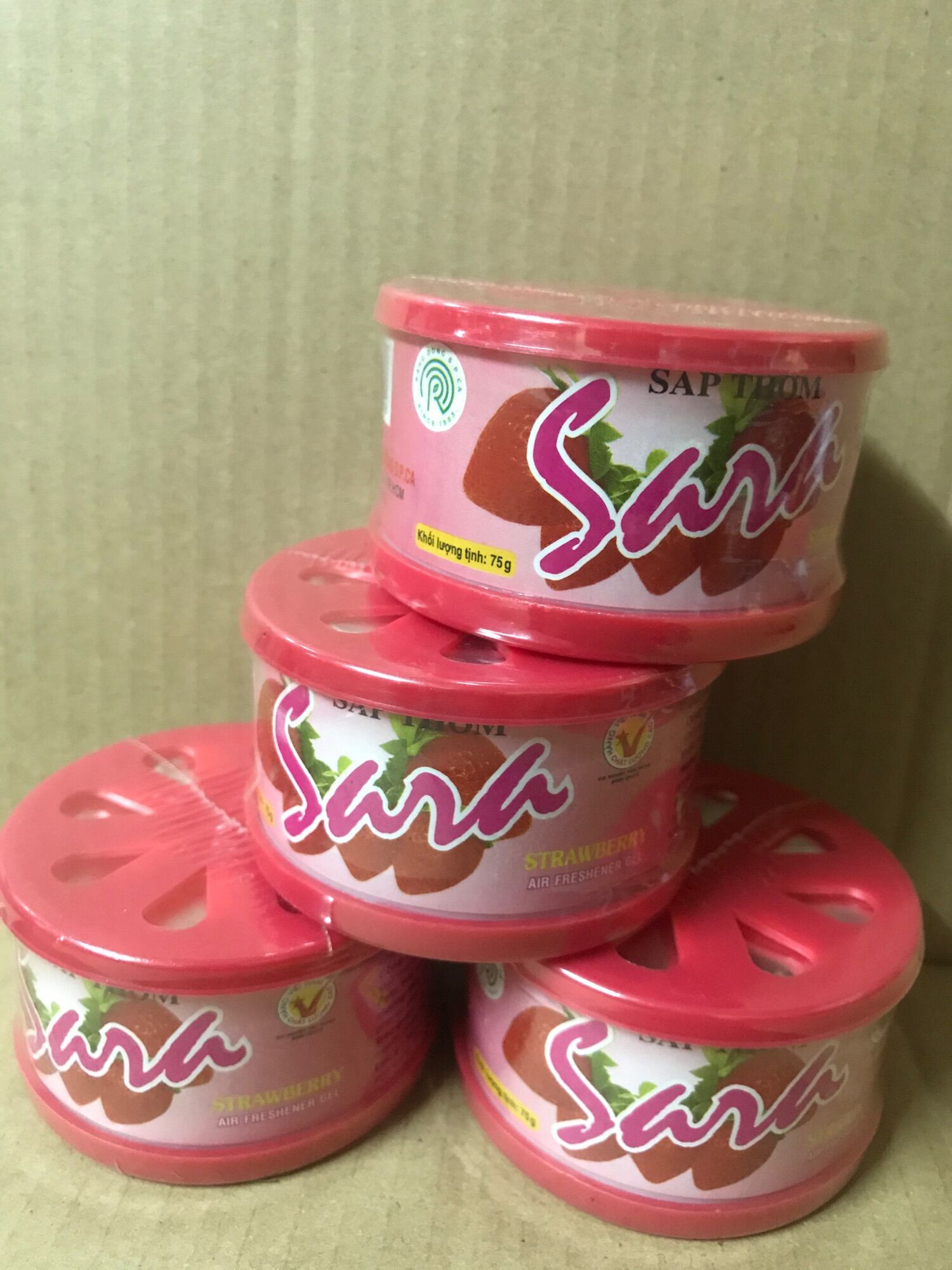 2 hũ sáp thơm Sara mùi dâu 75g khử mùi thơm phòng
