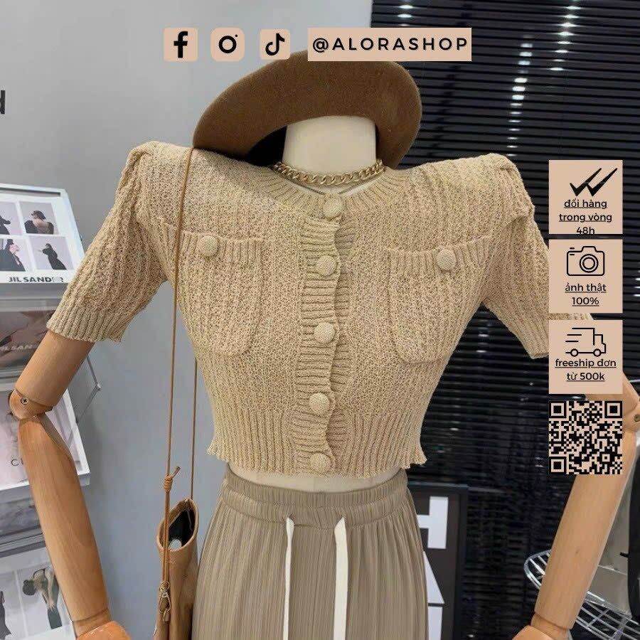 Áo len mongtoghi tay bồng cúc bọc dáng croptop