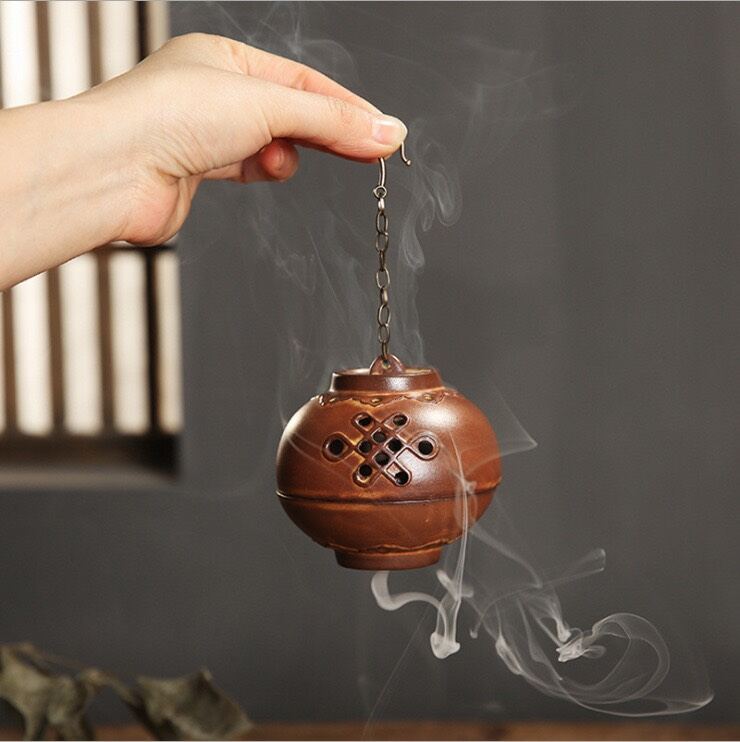 Lư đốt trầm trang trí thác khói