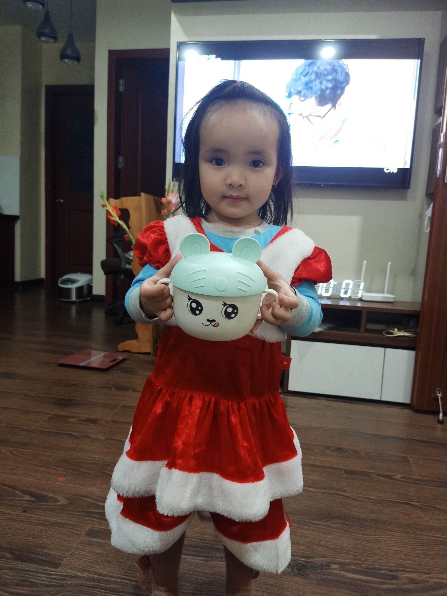 Bát ăn dặm lúa mạch hình thú kèm nắp đậy và thìa cho bé