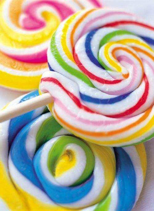 kẹo mút cầu vồng 🌈 nhiều màu cho bé yêu (combo 10cây )