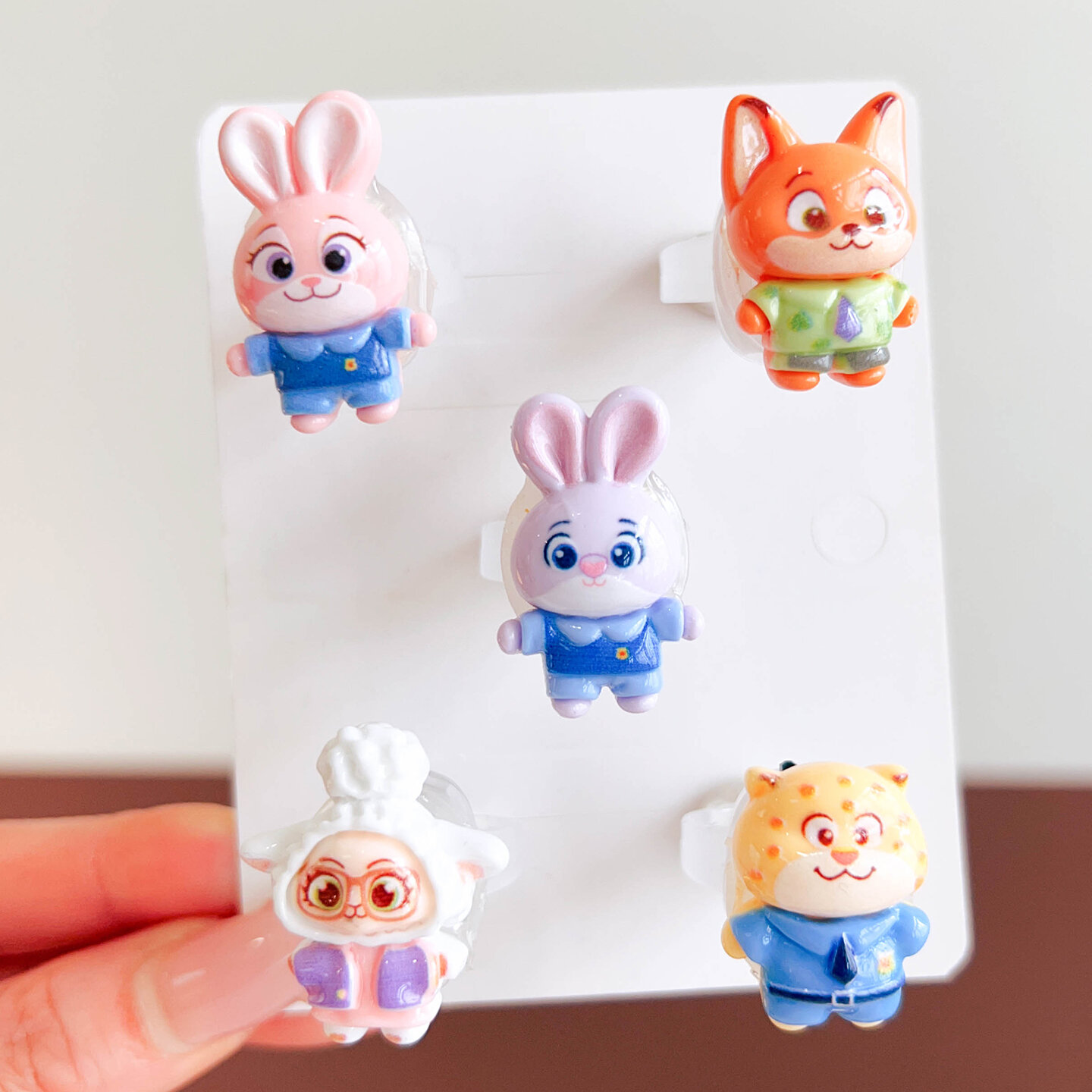 Bộ Nhẫn Dán Hình Cartoon Cho Bé Gái