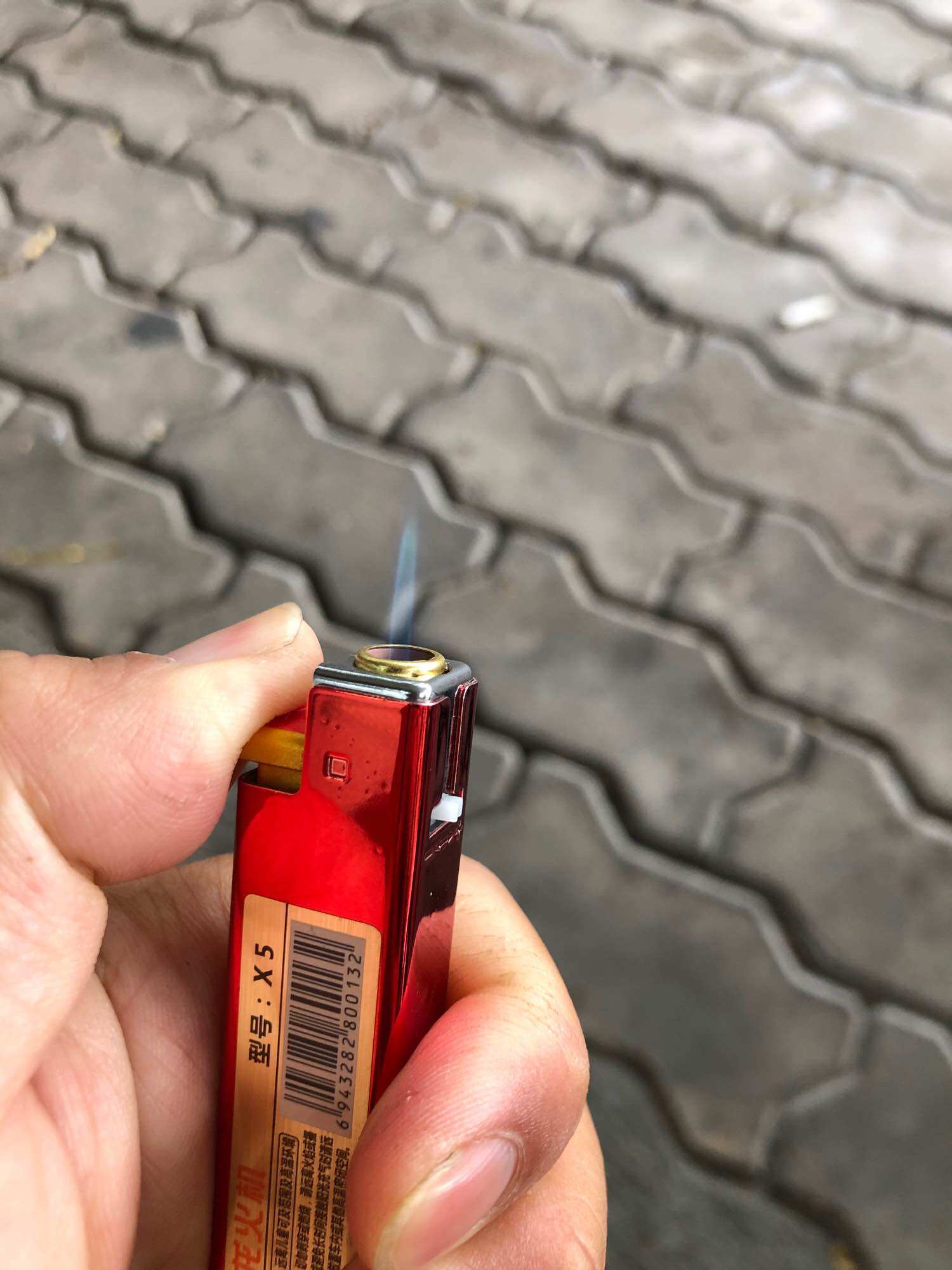 Bật lửa sắt khò tia xanh ( mã x5 )