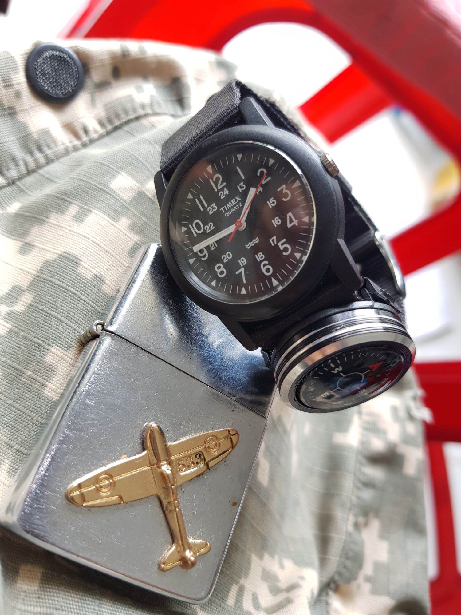 đồng hồ nam, thương hiệu timex, dây dù nhanh khô, vỏ nhựa tổng hợp. phong cách menly, ka bàn phụ kiện cnc nhôm. chống nước