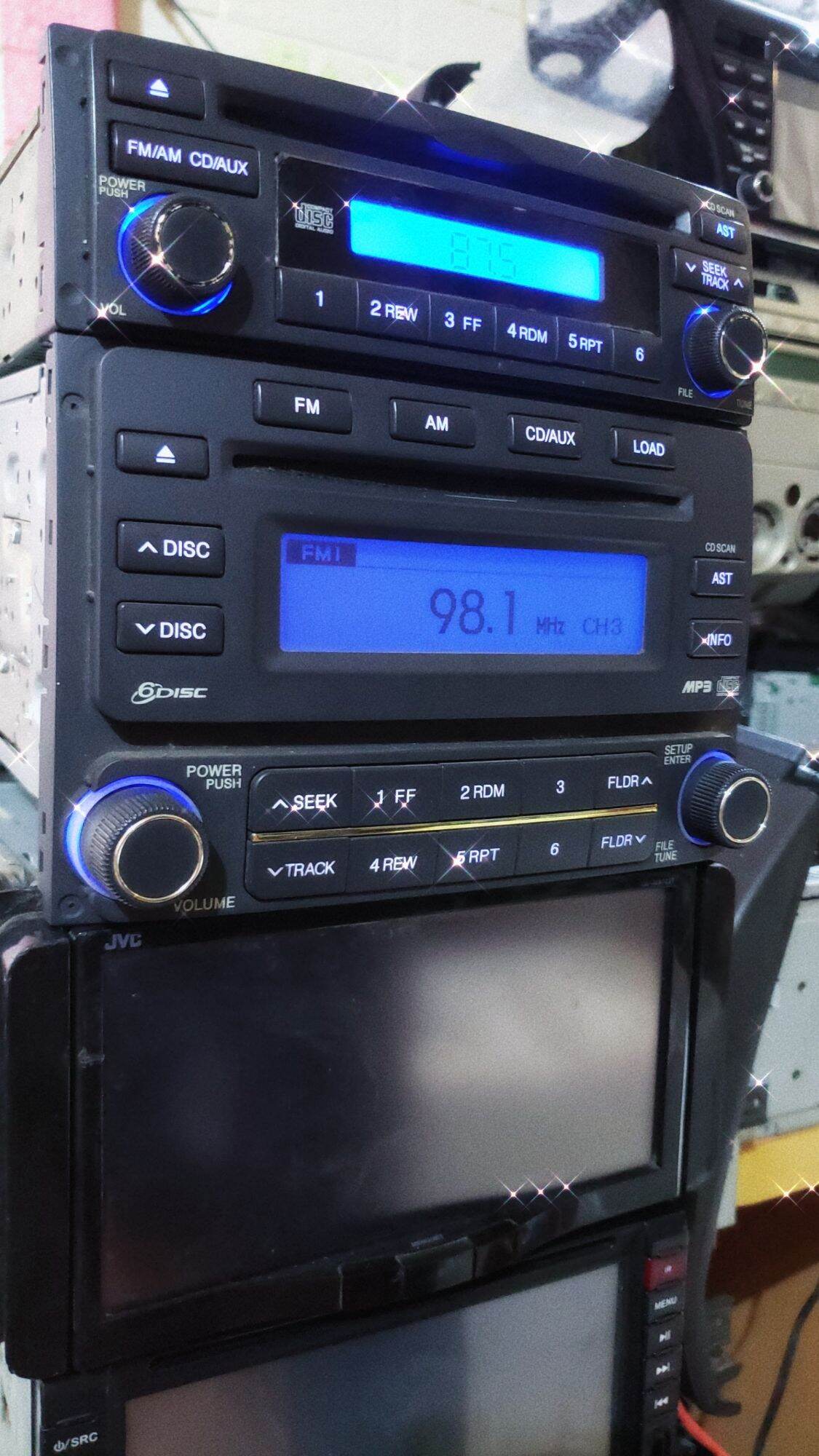 Cd ô tô huyndai .cd aux radio .