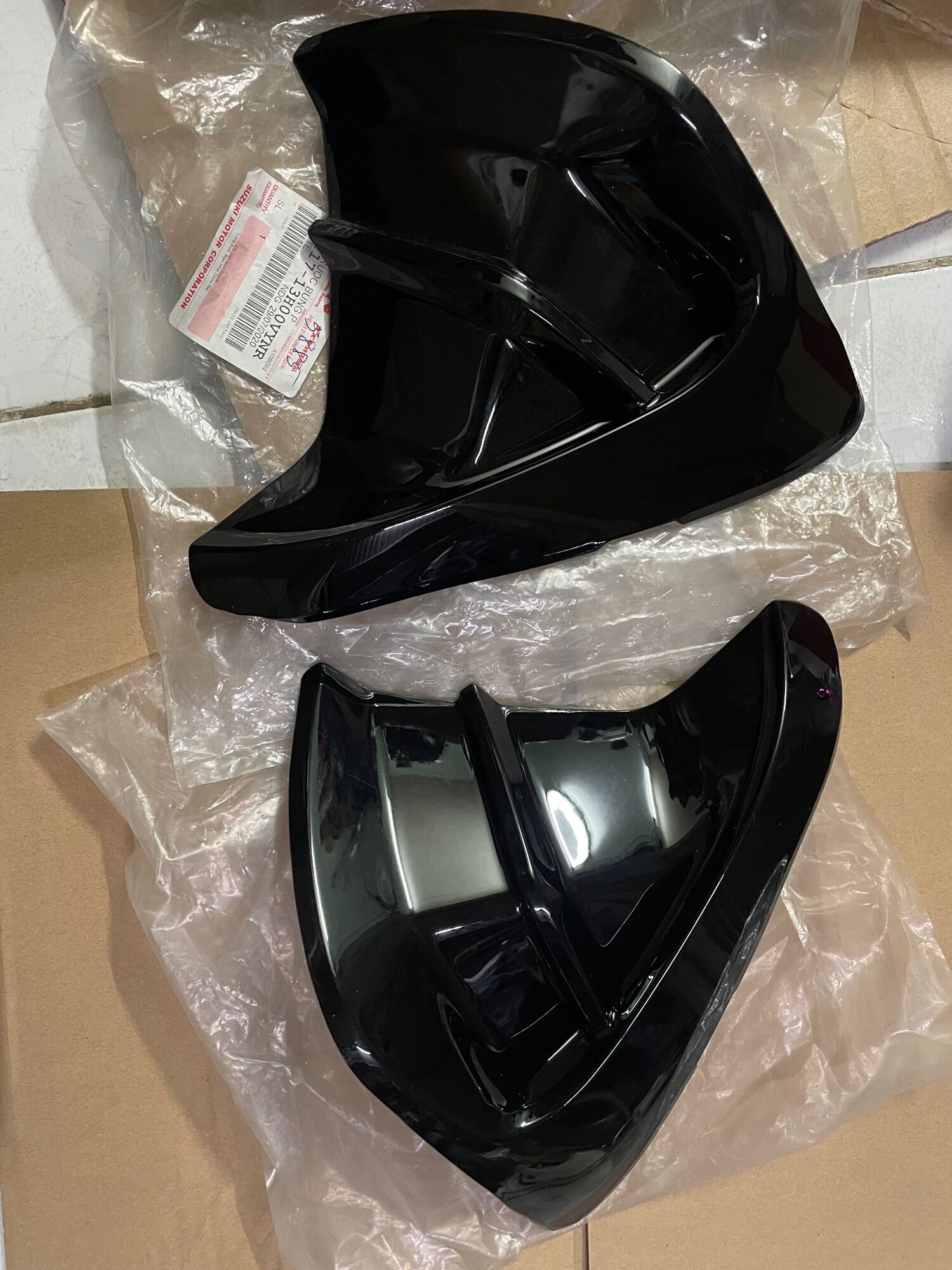 ốp cánh bửng hộp đồ cho dòng xe hayate sc 125